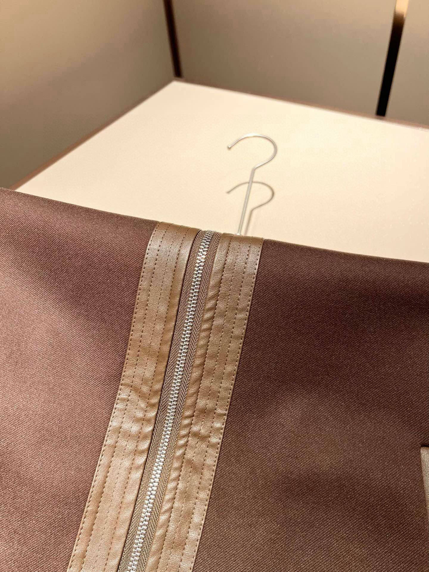 ⚠️细节图！ Loro Piana诺悠翩雅 2025秋冬新品男士休闲皮革拼接夹克外套，外贸公司订单！客供