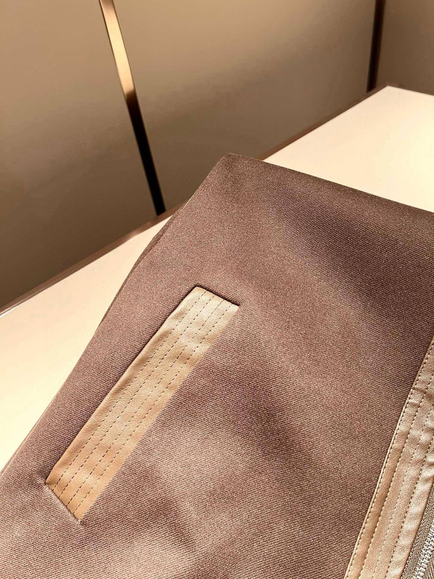 ⚠️细节图！ Loro Piana诺悠翩雅 2025秋冬新品男士休闲皮革拼接夹克外套，外贸公司订单！客供