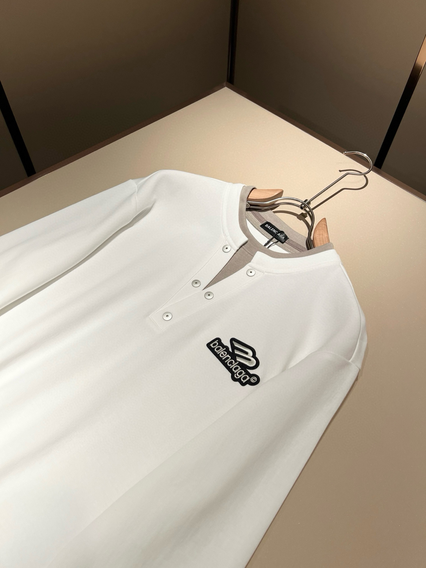 BALENCIA*巴黎*家 2025秋冬最新款百搭卫衣，男女同款👫❤️经典标志图案字母logo图案刺绣工