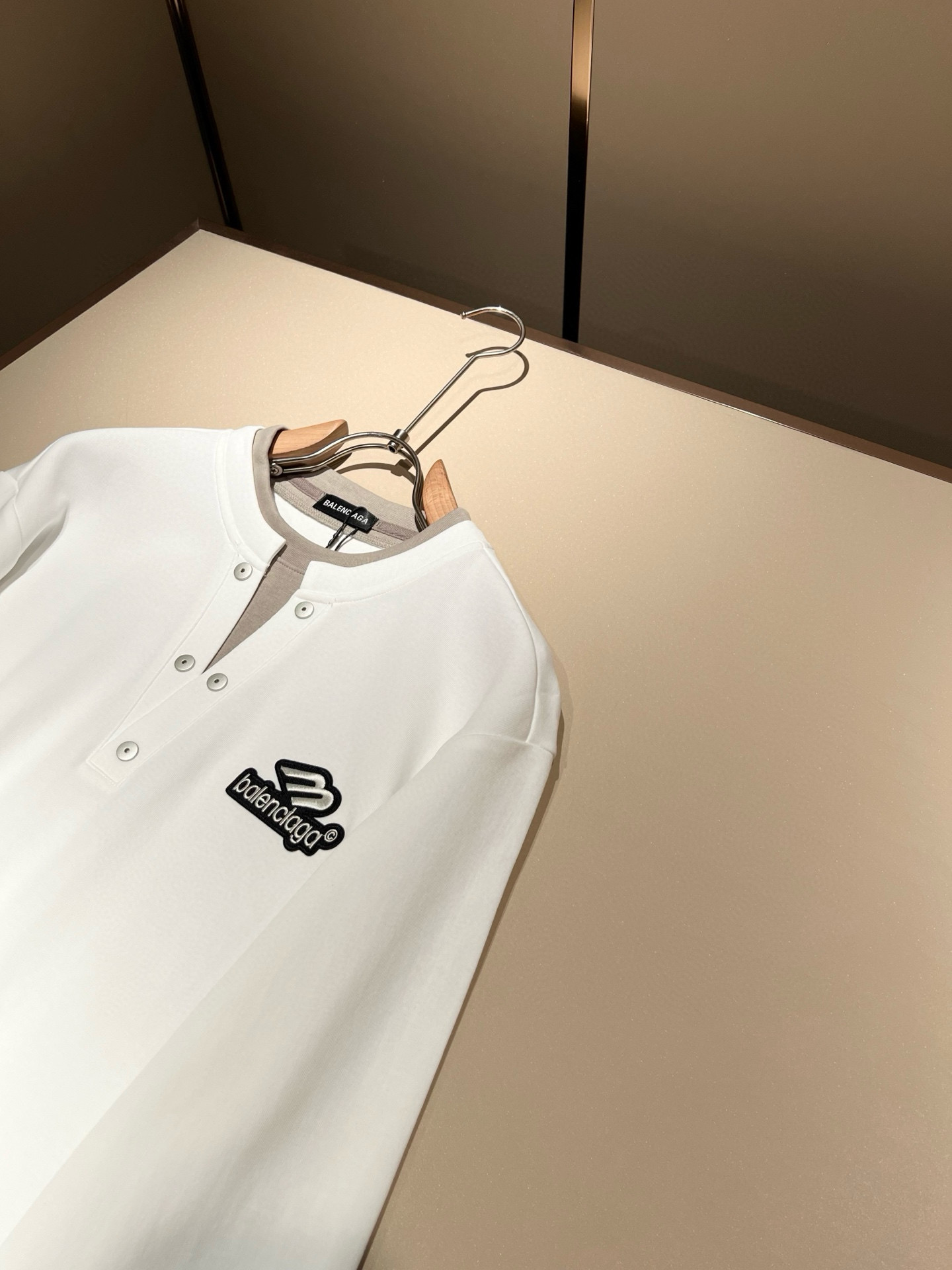 BALENCIA*巴黎*家 2025秋冬最新款百搭卫衣，男女同款👫❤️经典标志图案字母logo图案刺绣工