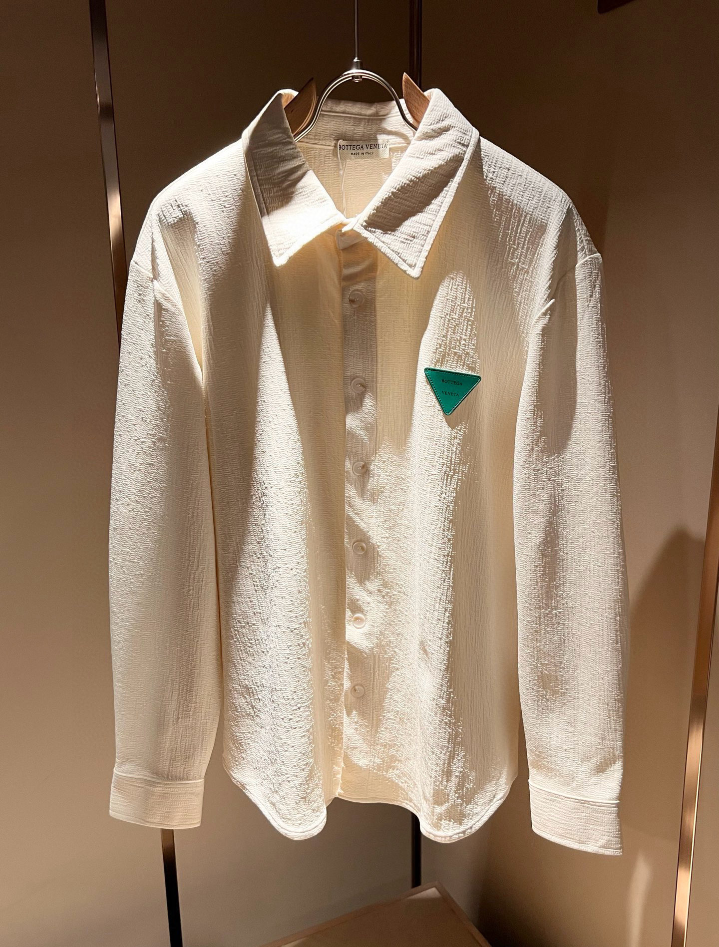 BottegaVene*a宝*嘉 2025秋冬新款男士衬衣，，这是今年目前为止最牛批的一款纯色高品质面料