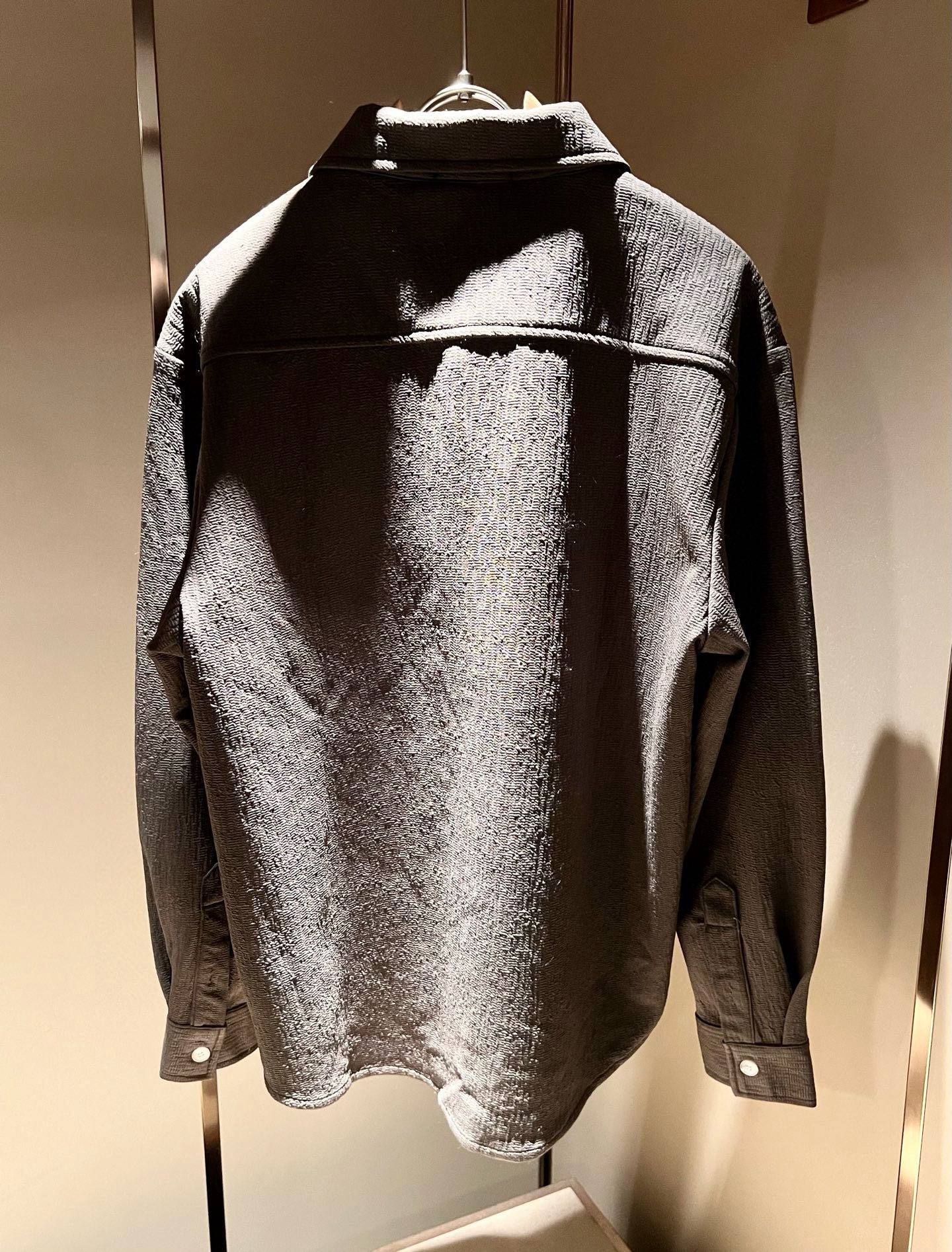 BottegaVene*a宝*嘉 2025秋冬新款男士衬衣，，这是今年目前为止最牛批的一款纯色高品质面料