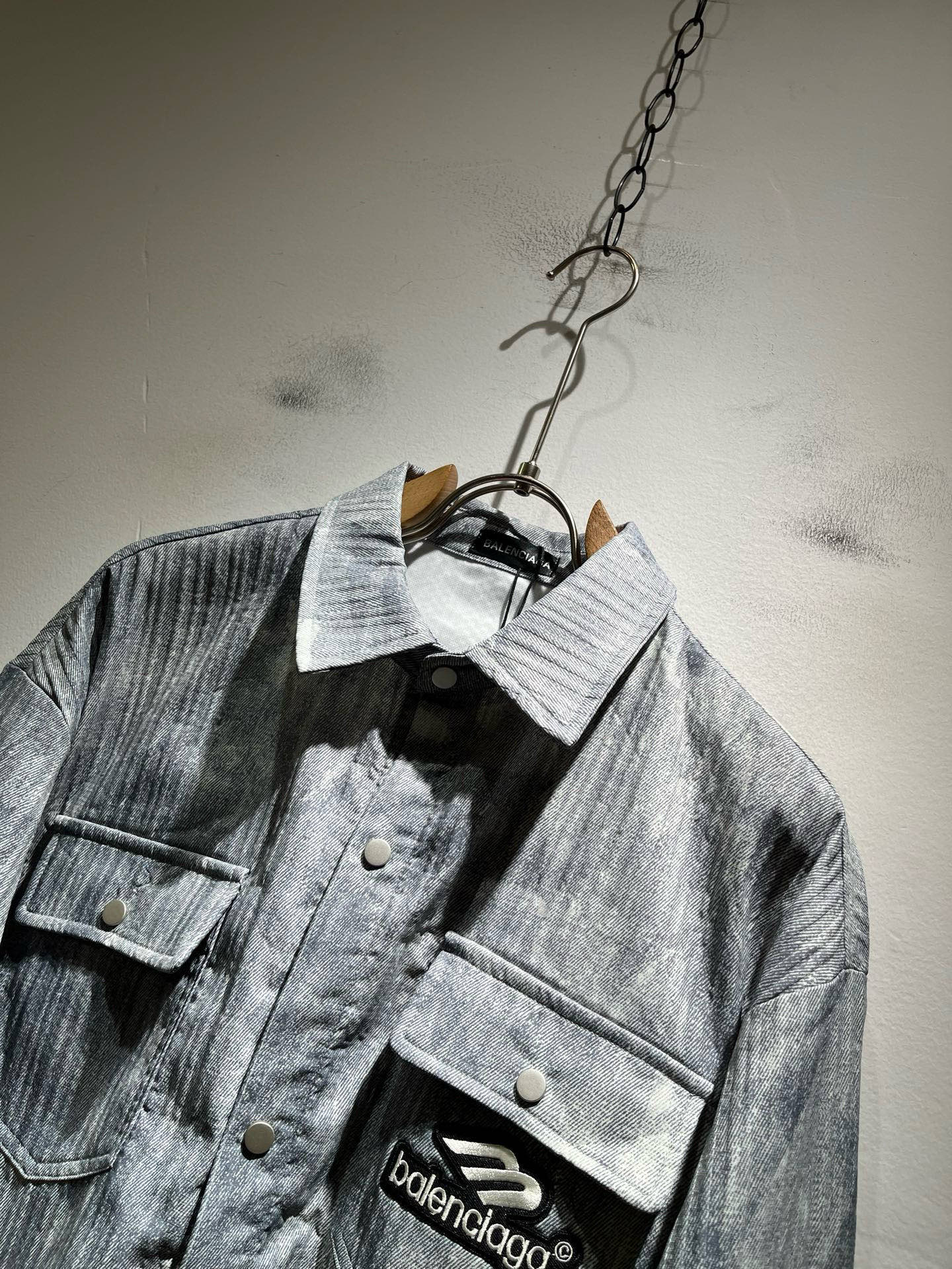 BALENCI*GA巴黎*家 2025秋冬新款男女同款👫衬衣，走秀图案印花时尚休闲衬衣，标志logo图案