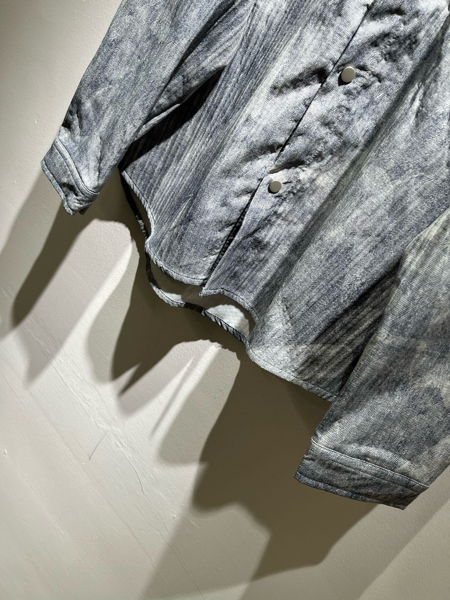 BALENCI*GA巴黎*家 2025秋冬新款男女同款👫衬衣，走秀图案印花时尚休闲衬衣，标志logo图案