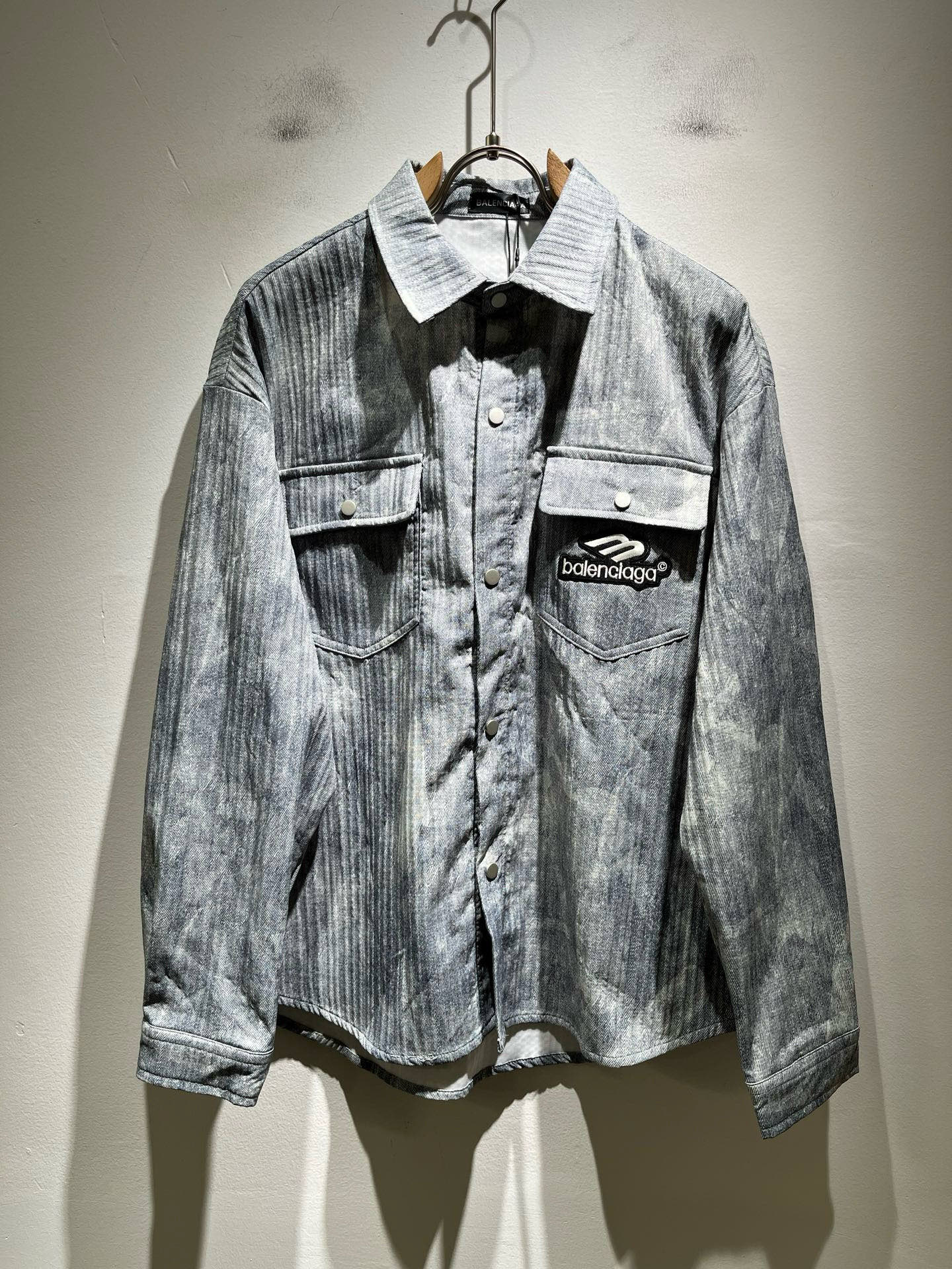 BALENCI*GA巴黎*家 2025秋冬新款男女同款👫衬衣，走秀图案印花时尚休闲衬衣，标志logo图案