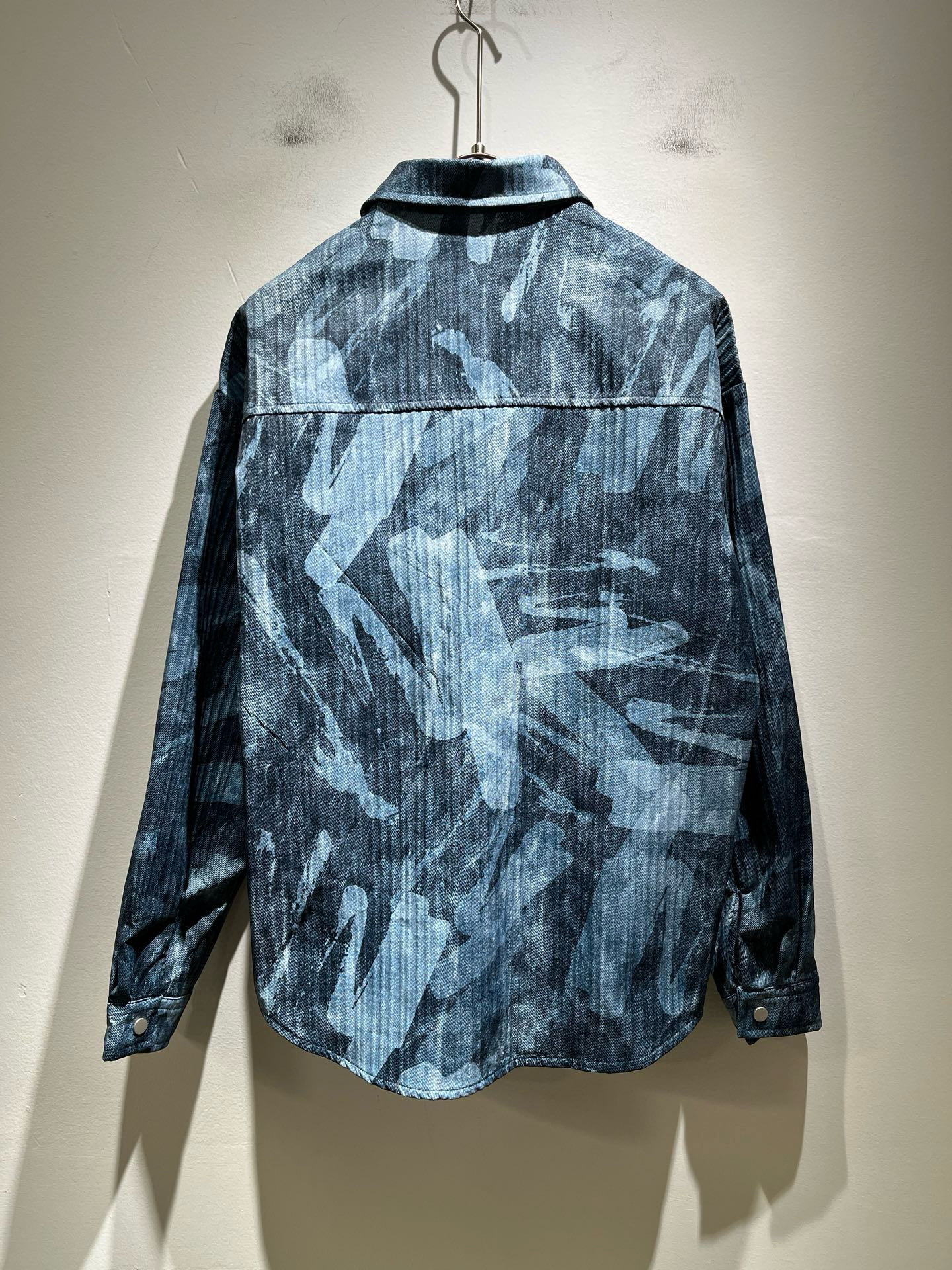 BALENCI*GA巴黎*家 2025秋冬新款男女同款👫衬衣，走秀图案印花时尚休闲衬衣，标志logo图案