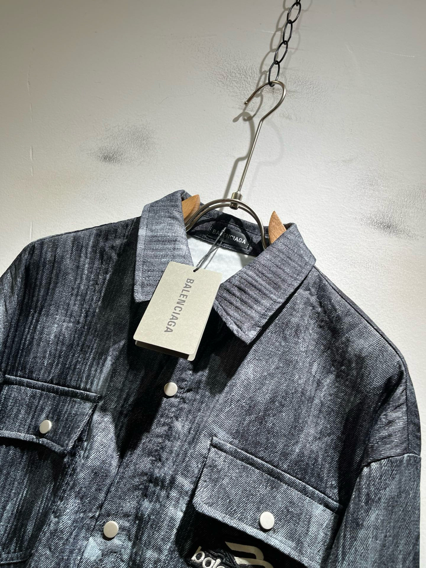 BALENCI*GA巴黎*家 2025秋冬新款男女同款👫衬衣，走秀图案印花时尚休闲衬衣，标志logo图案