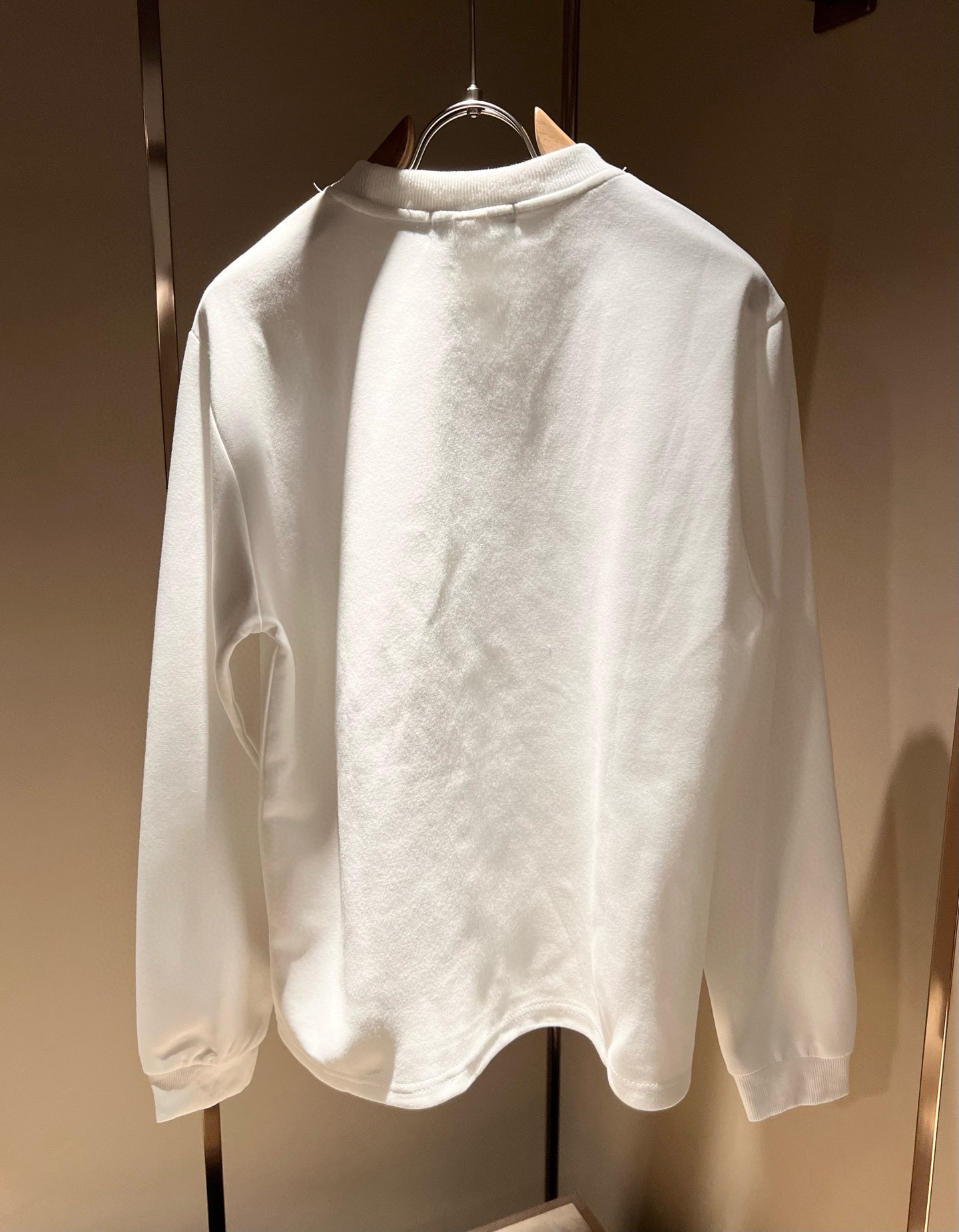 PRAD*A普*达2025秋冬新款男女同款👫长袖卫衣，最新款全网独家首上！！~既经典有时尚百搭，谁不爱啊