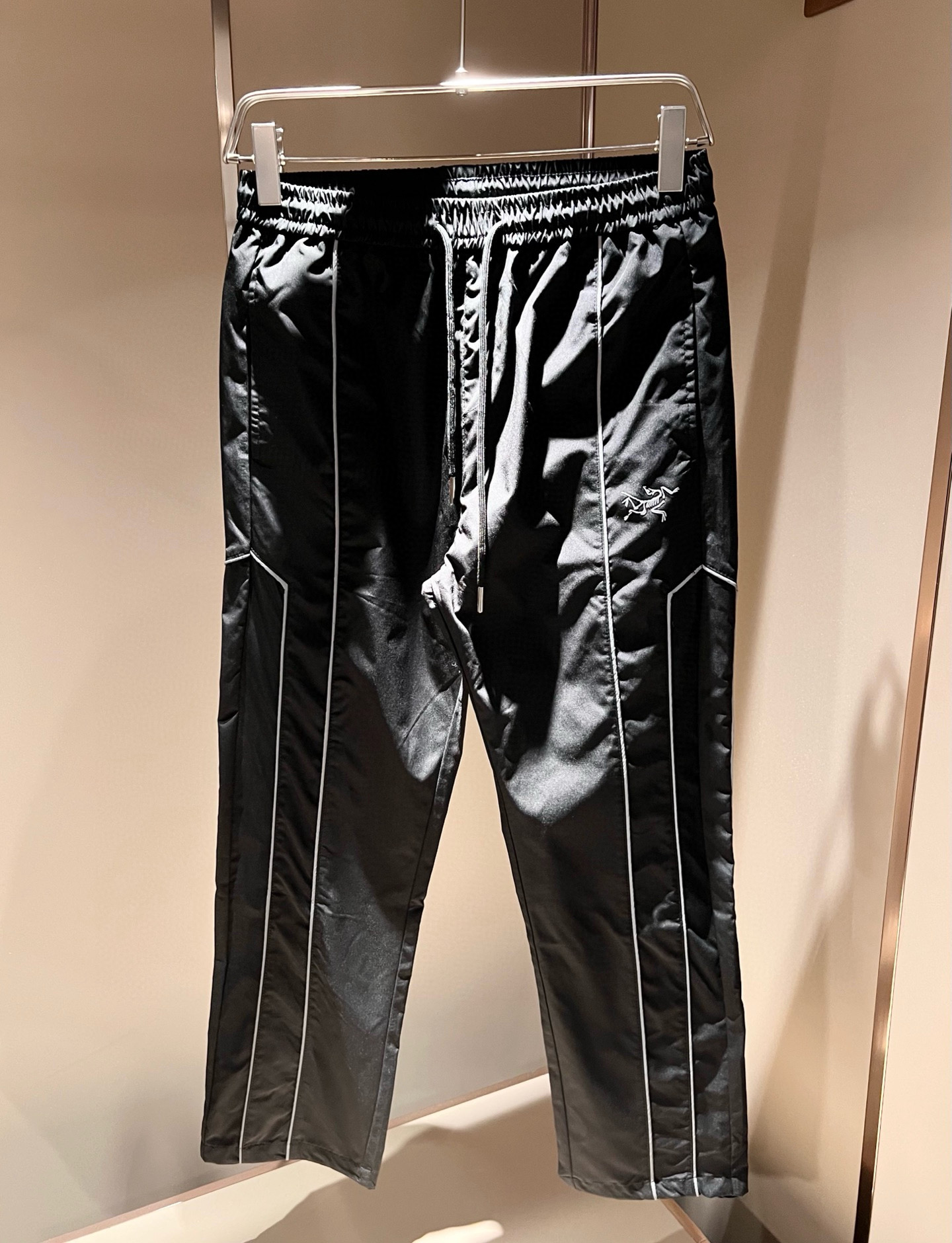 ARCTER*X始*祖鸟 2025秋冬新款休闲套装，户外品牌可能大家第一想到的就是加拿大鹅、始祖鸟。给人