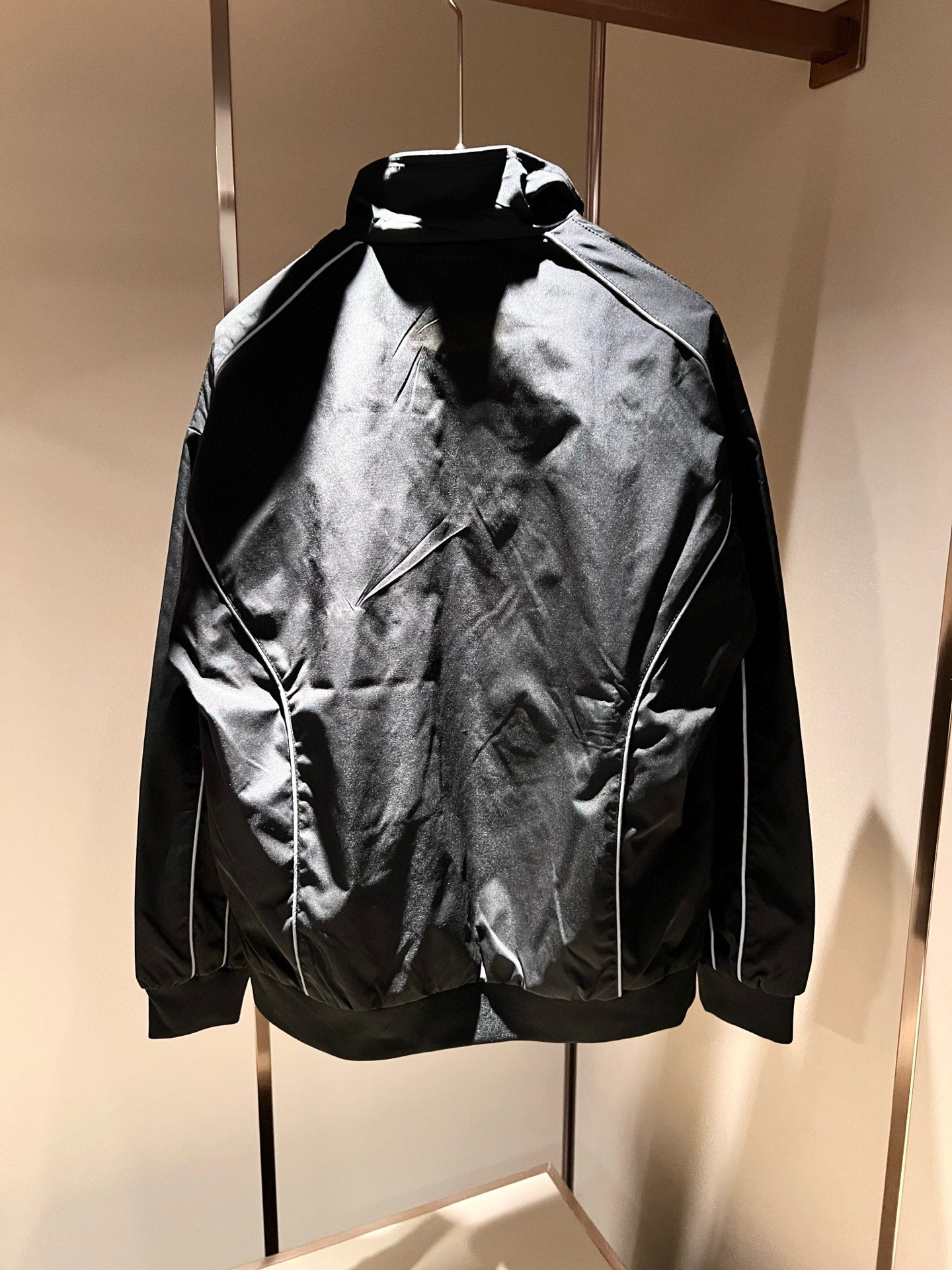 ARCTER*X始*祖鸟 2025秋冬新款休闲套装，户外品牌可能大家第一想到的就是加拿大鹅、始祖鸟。给人