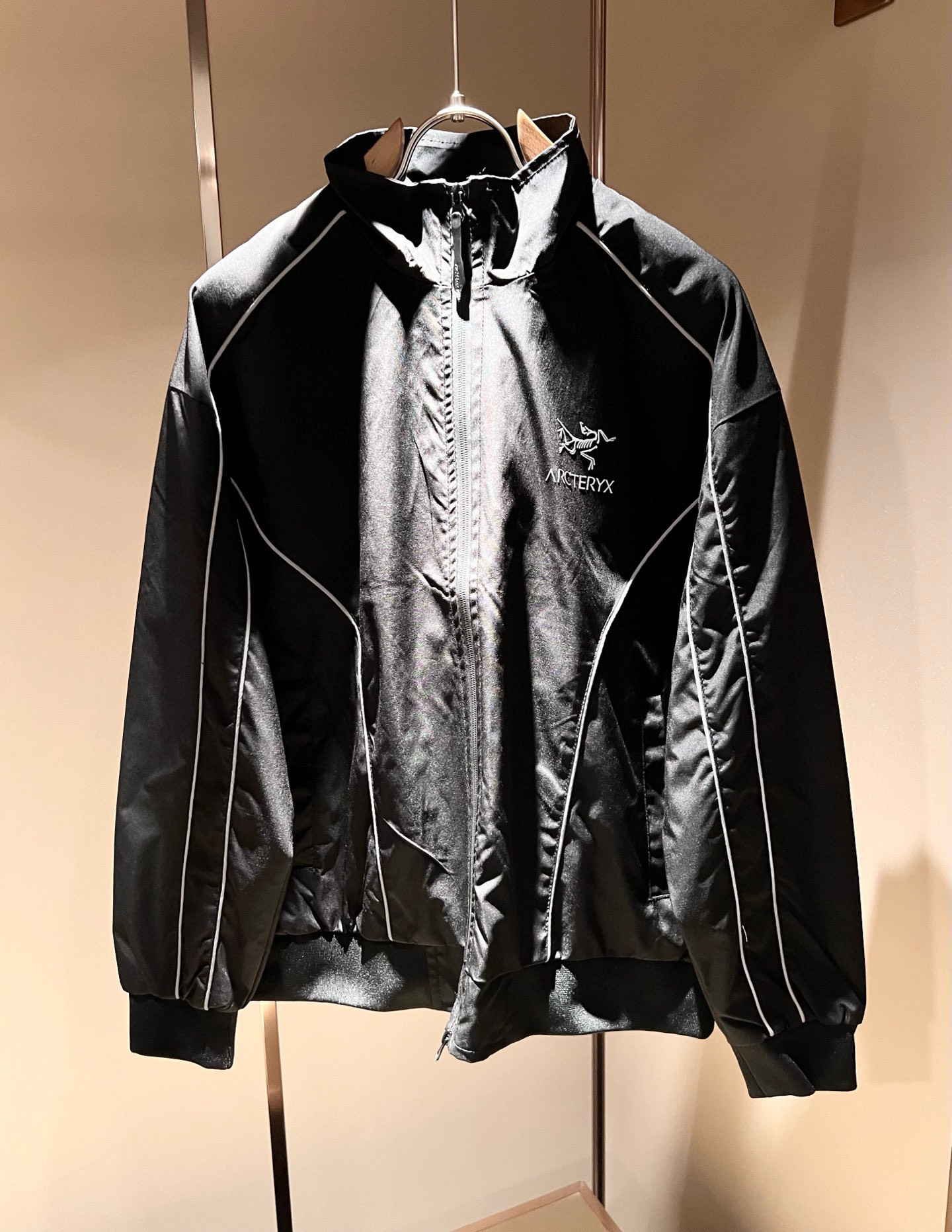 ARCTER*X始*祖鸟 2025秋冬新款休闲套装，户外品牌可能大家第一想到的就是加拿大鹅、始祖鸟。给人