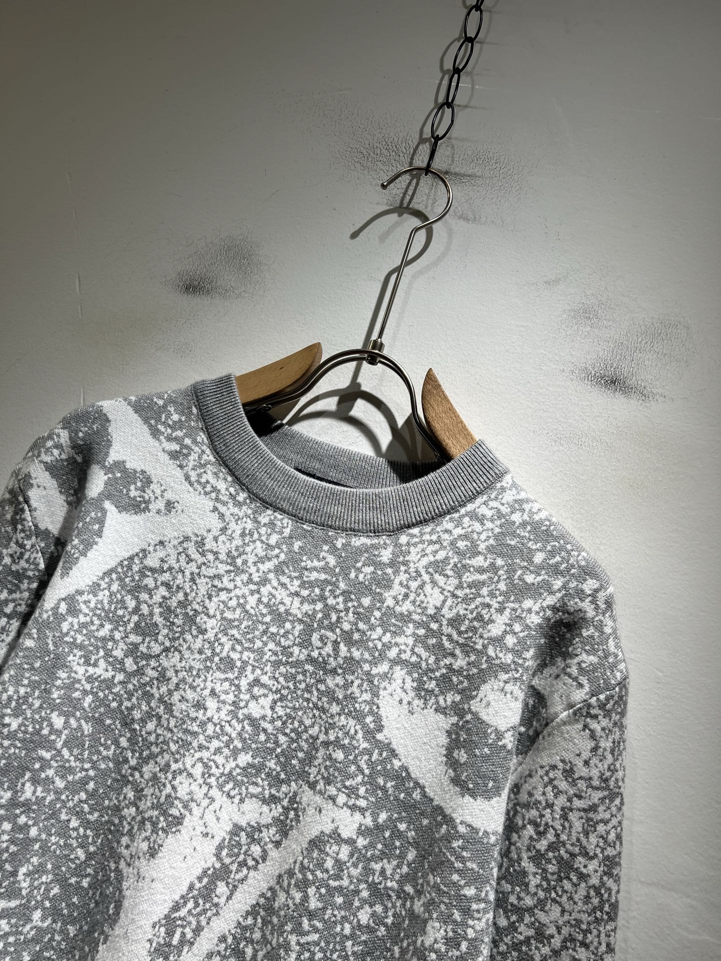 Louis Vuit*on 2025秋冬路易家族轻奢Monogram钩织针织羊毛衫！男女同款👫装饰！ 路