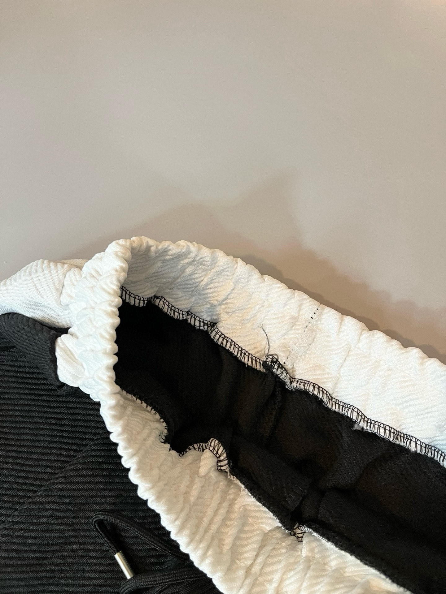 Louis Vuit*on 路易家族 2025秋冬新款套装，轻奢休闲套装，男女同款👫装饰！路易家族的新高