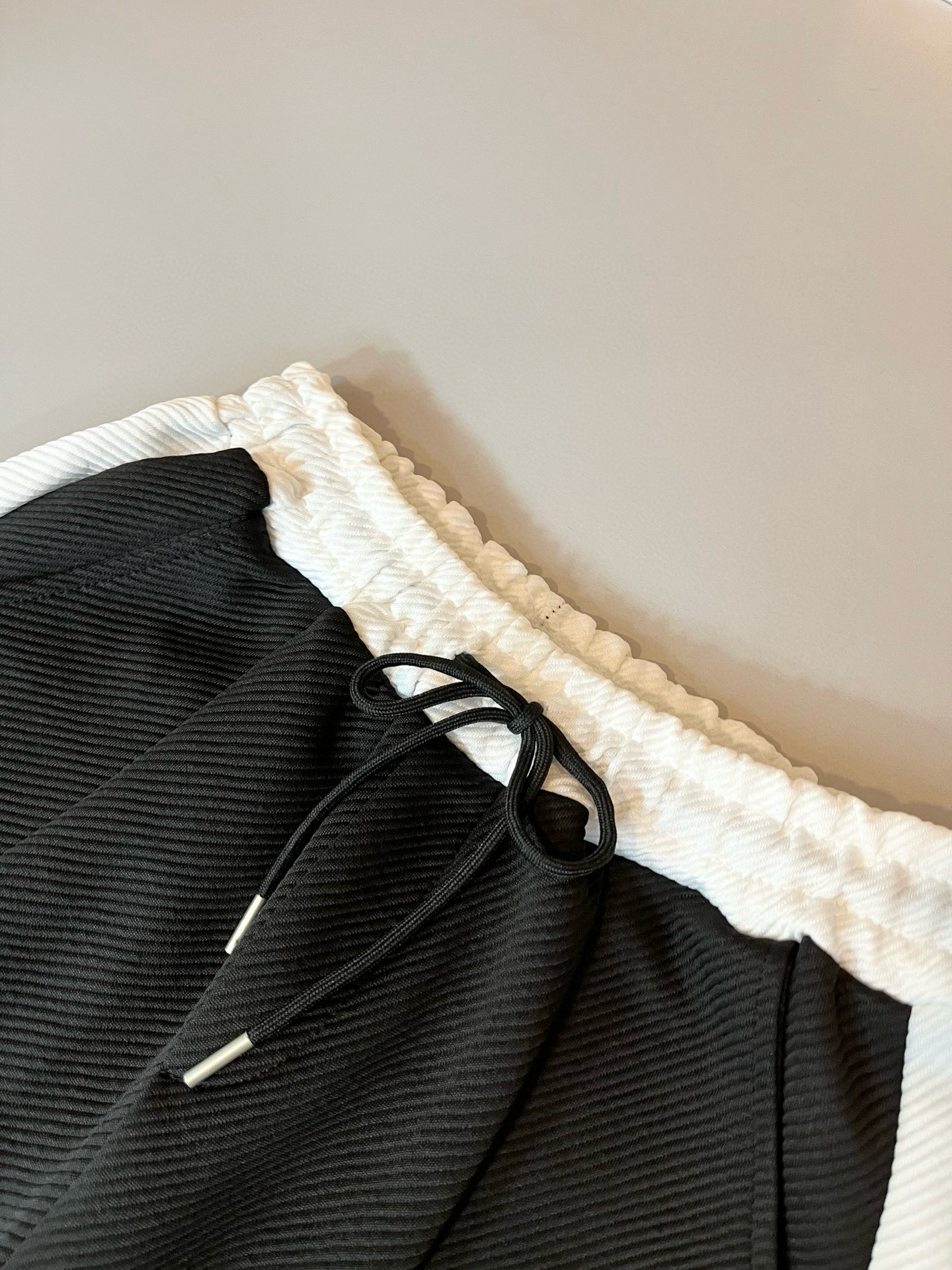 Louis Vuit*on 路易家族 2025秋冬新款套装，轻奢休闲套装，男女同款👫装饰！路易家族的新高