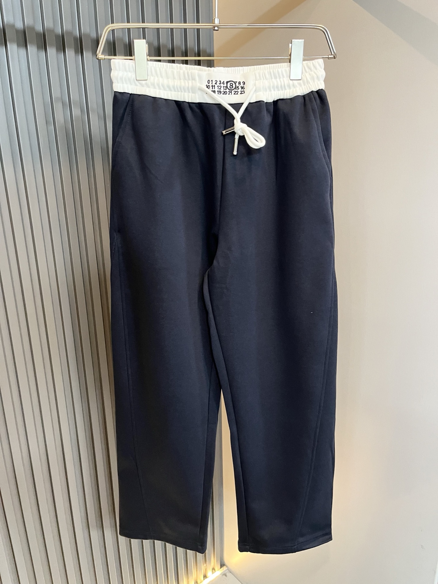 马吉拉 maison margiel 2025秋冬新款男女同款👫休闲裤，专柜同步发售！定制专属洗水纯棉面