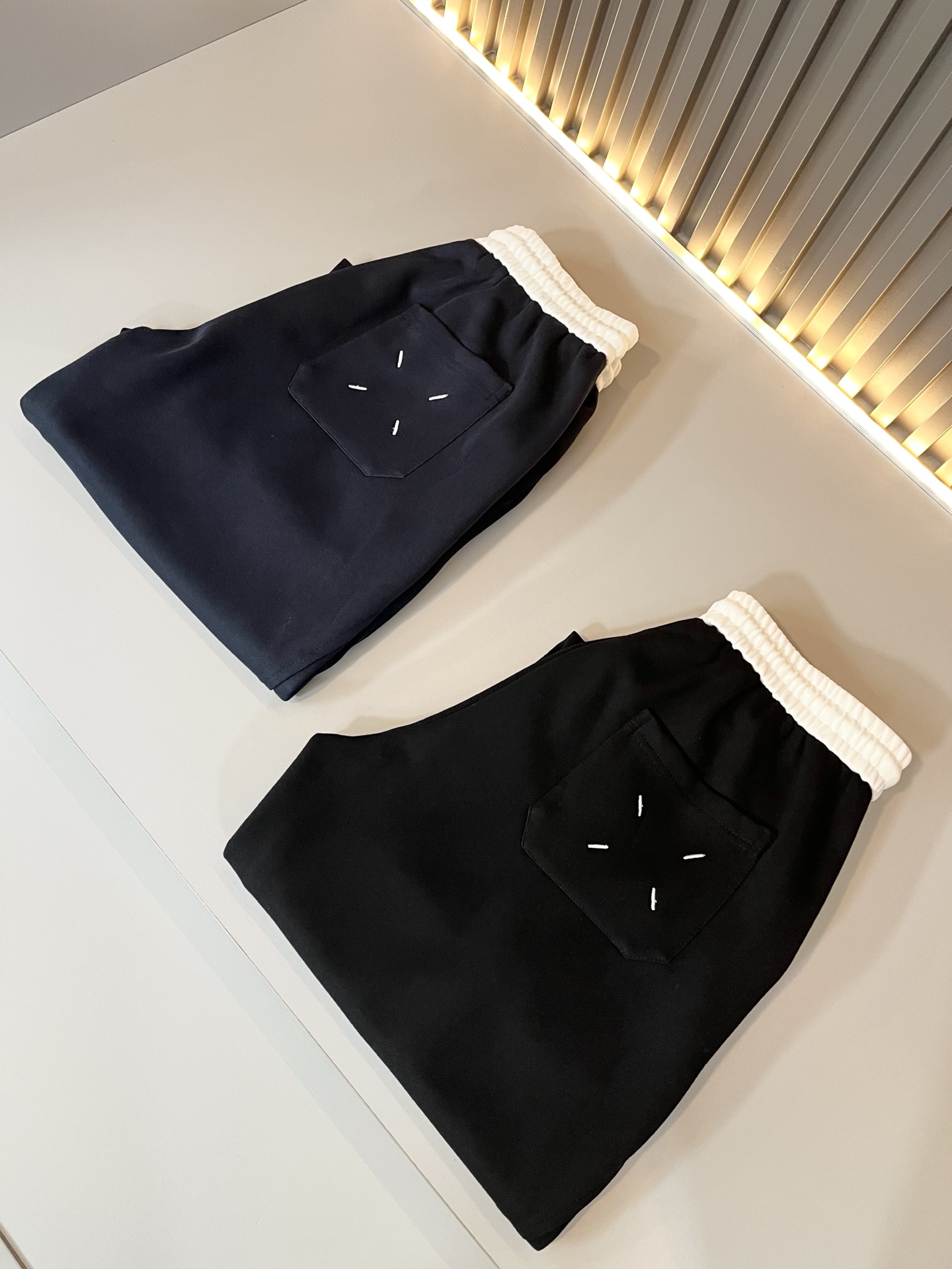 马吉拉 maison margiel 2025秋冬新款男女同款👫休闲裤，专柜同步发售！定制专属洗水纯棉面