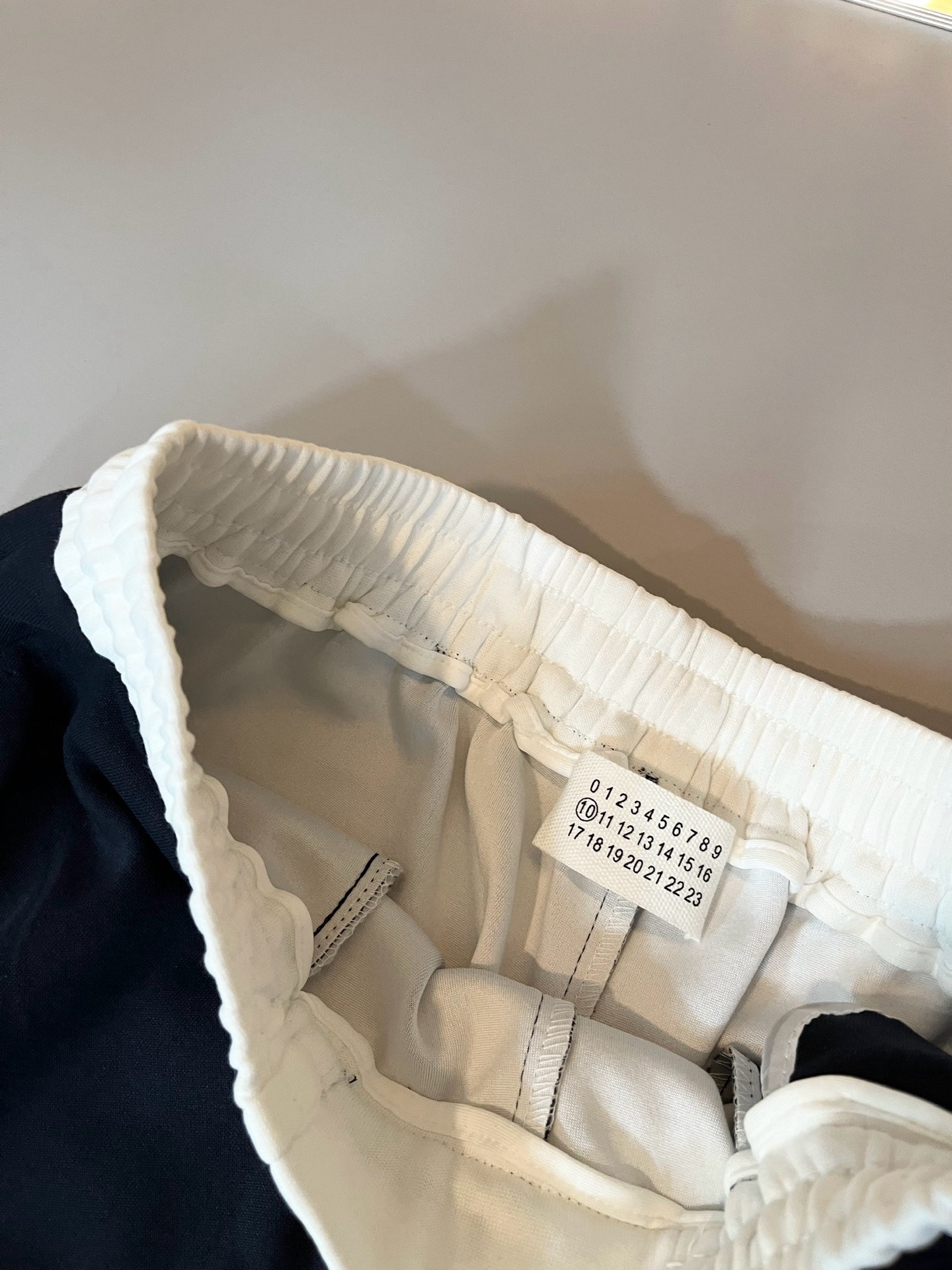 马吉拉 maison margiel 2025秋冬新款男女同款👫休闲裤，专柜同步发售！定制专属洗水纯棉面