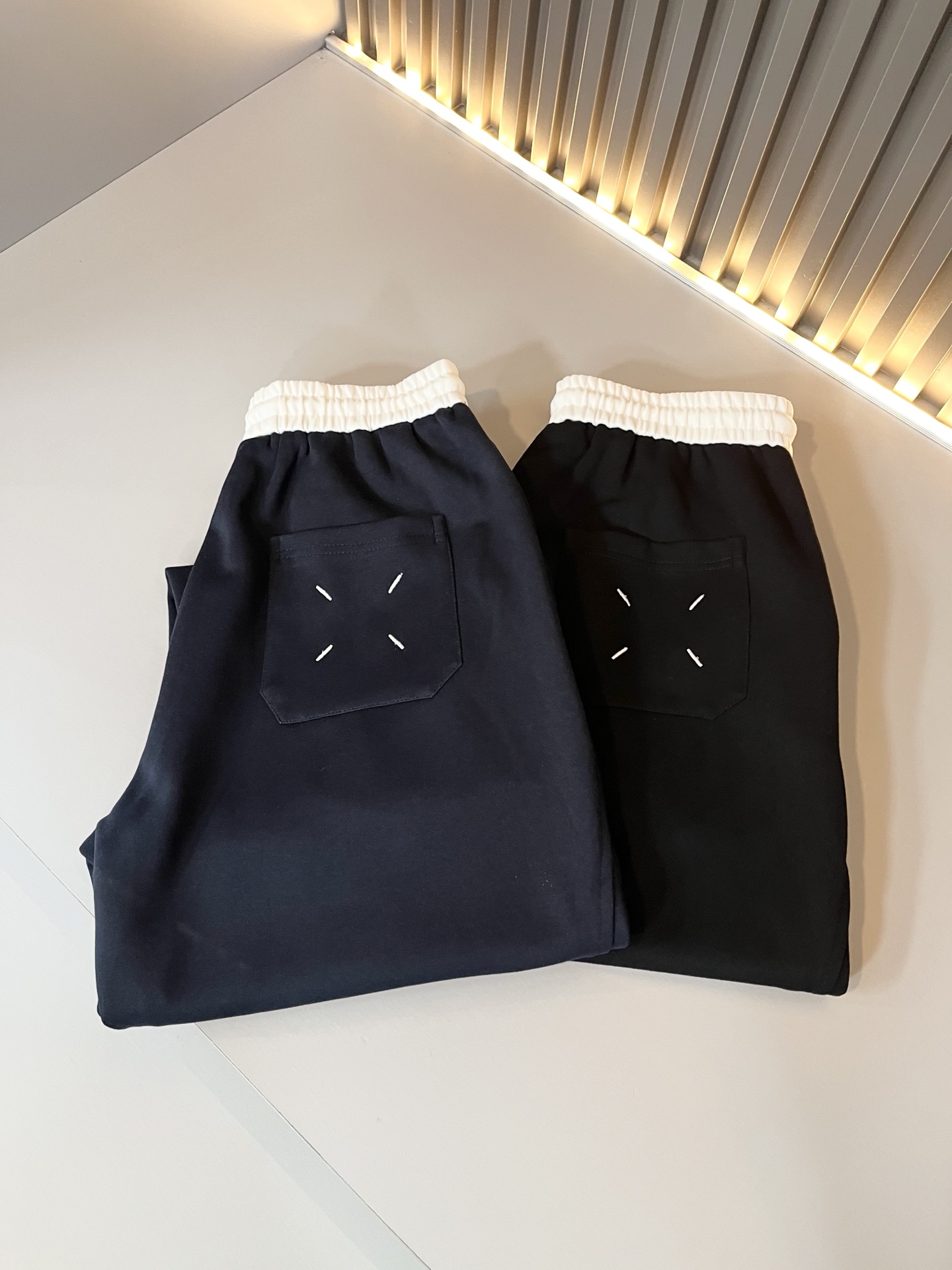 马吉拉 maison margiel 2025秋冬新款男女同款👫休闲裤，专柜同步发售！定制专属洗水纯棉面