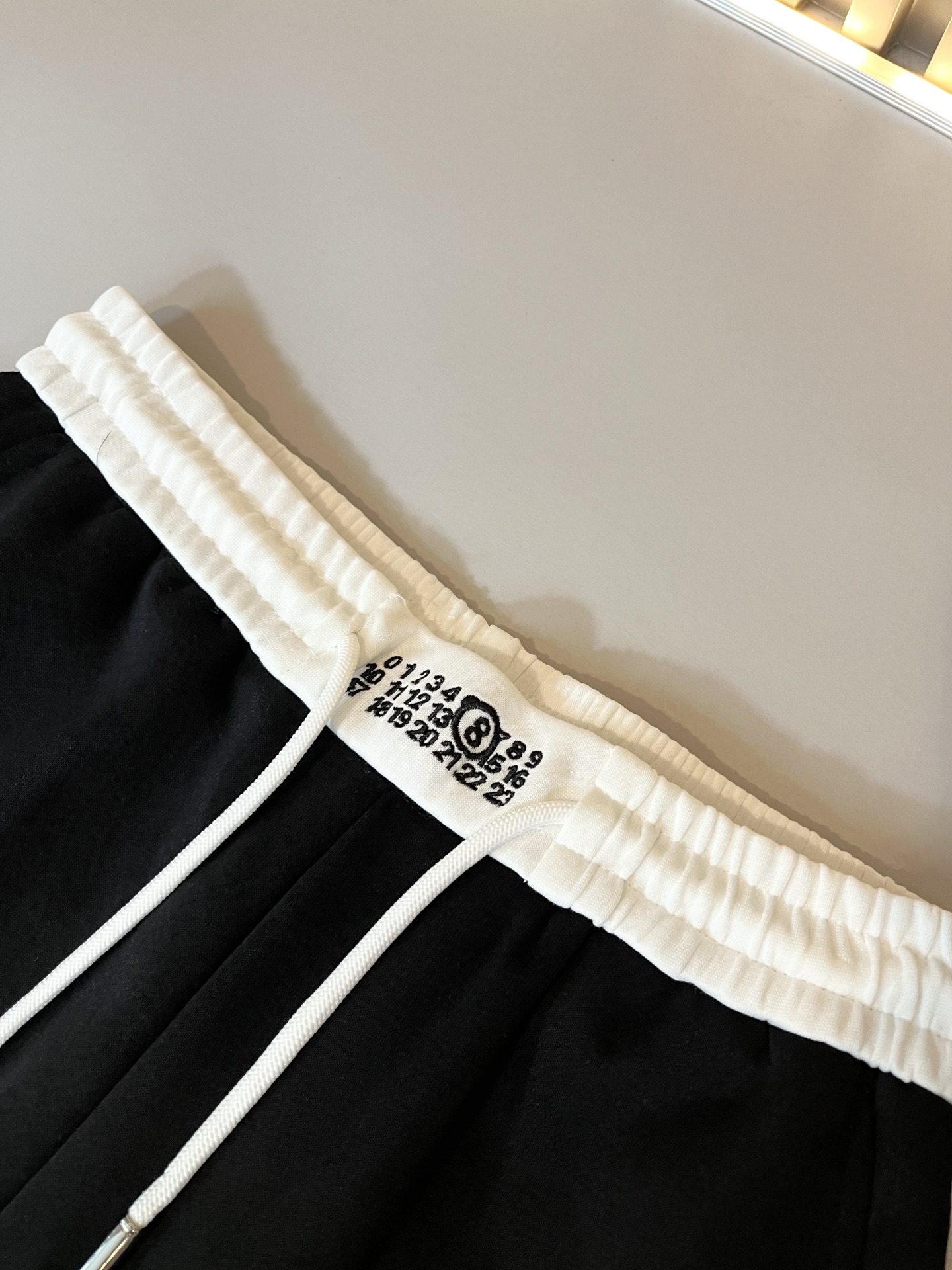 马吉拉 maison margiel 2025秋冬新款男女同款👫休闲裤，专柜同步发售！定制专属洗水纯棉面