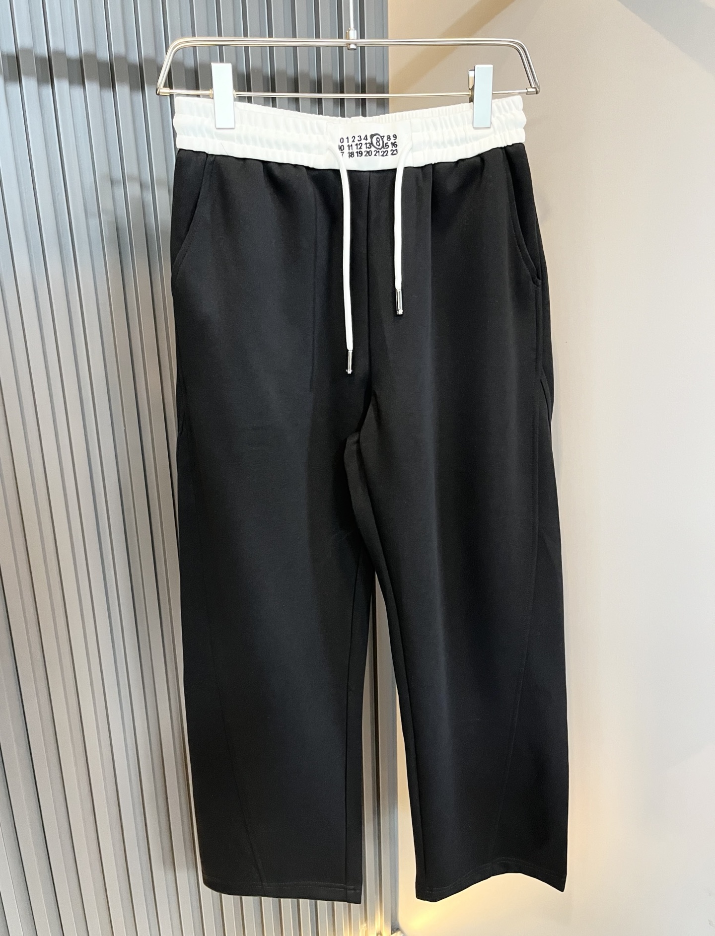 马吉拉 maison margiel 2025秋冬新款男女同款👫休闲裤，专柜同步发售！定制专属洗水纯棉面