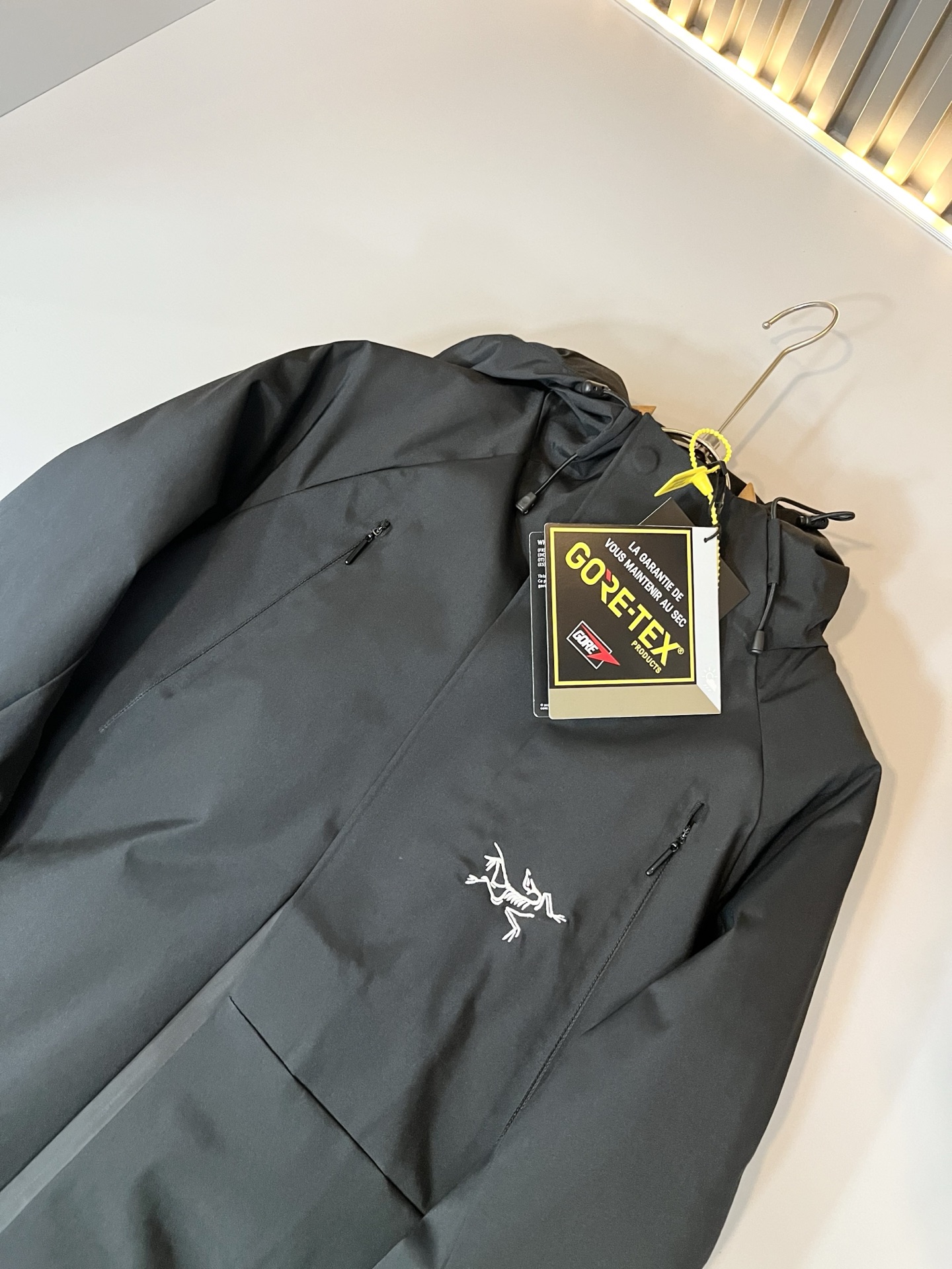 ARCTER*X始*祖鸟 2025秋冬新款男士棉服冲锋衣夹克外套，户外品牌可能大家第一想到的就是加拿大鹅