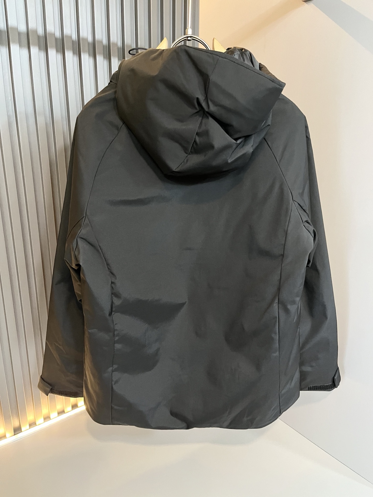 ARCTER*X始*祖鸟 2025秋冬新款男士棉服冲锋衣夹克外套，户外品牌可能大家第一想到的就是加拿大鹅