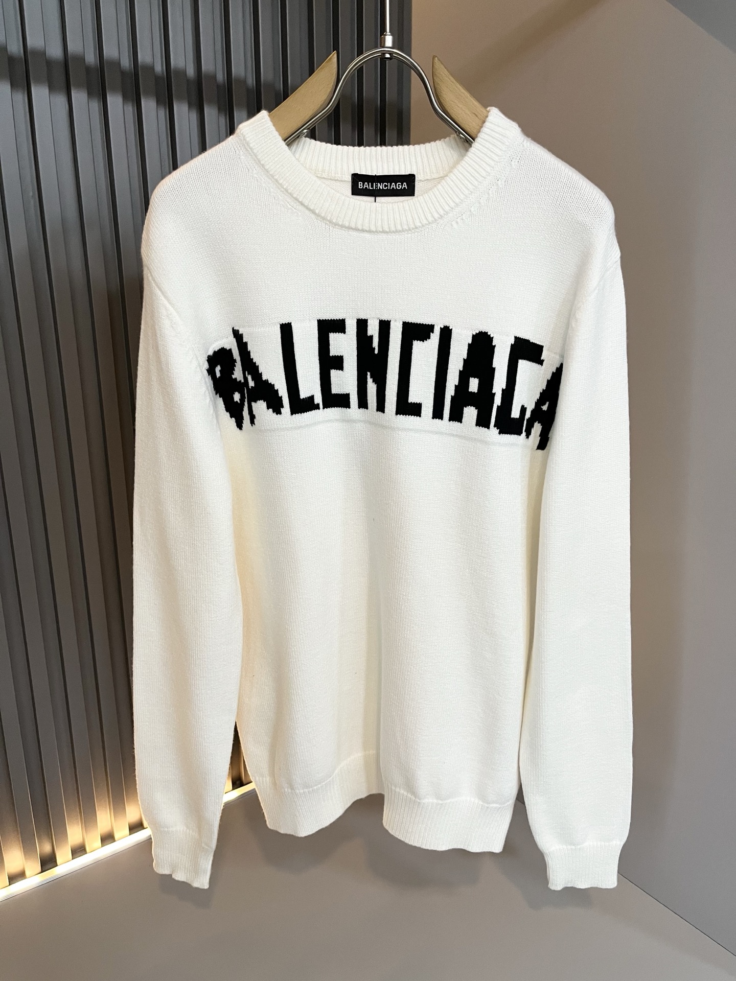 BALENCIA*巴黎*家 2025秋冬新款男女同款👫打底羊毛衫，经典标志图案logo钩织工艺设计！贸易