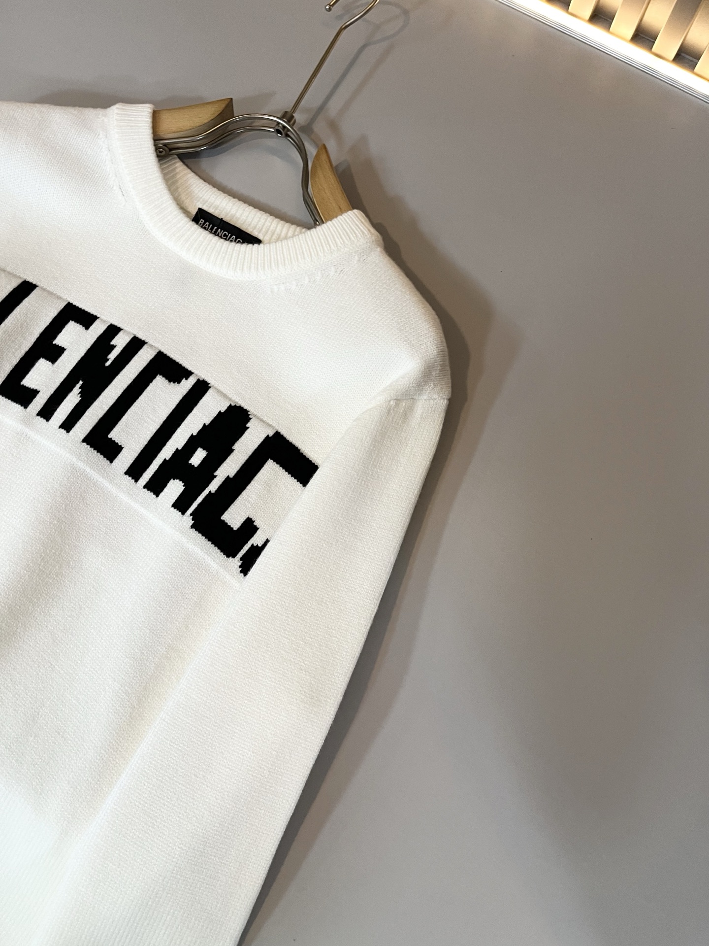 BALENCIA*巴黎*家 2025秋冬新款男女同款👫打底羊毛衫，经典标志图案logo钩织工艺设计！贸易