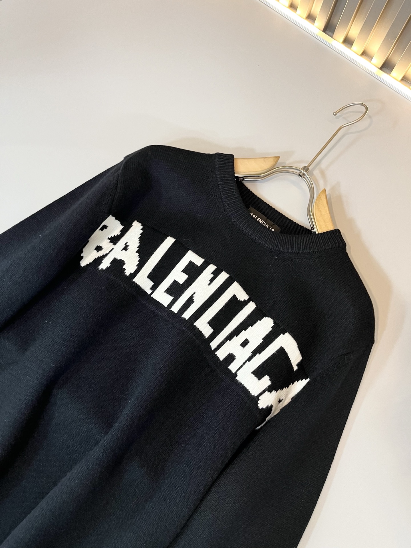 BALENCIA*巴黎*家 2025秋冬新款男女同款👫打底羊毛衫，经典标志图案logo钩织工艺设计！贸易
