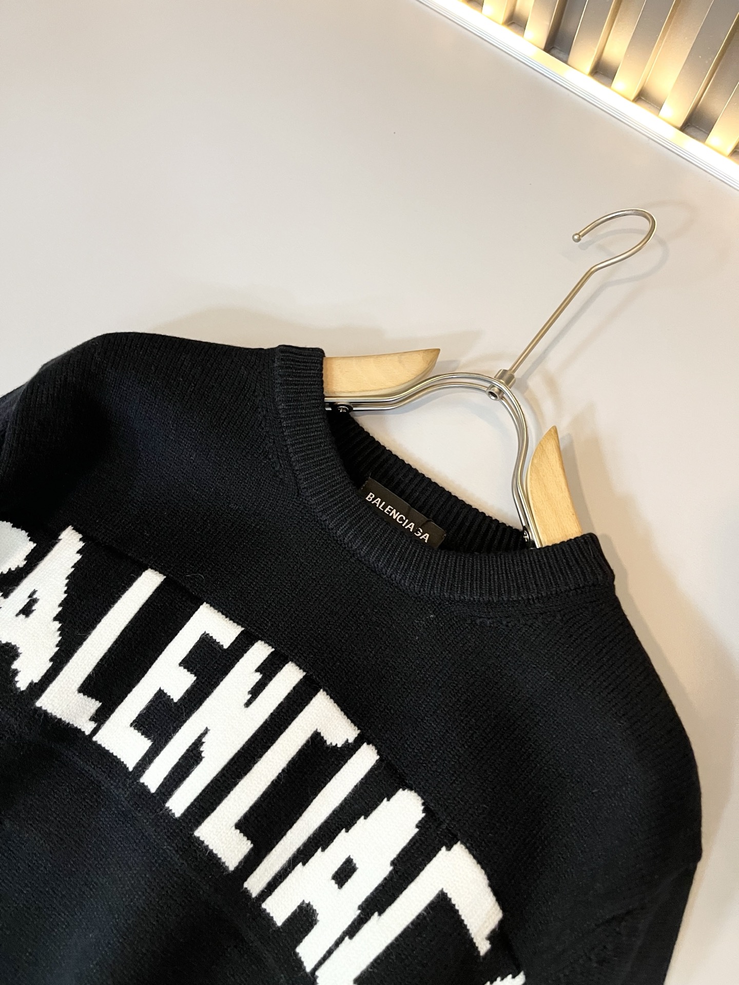 BALENCIA*巴黎*家 2025秋冬新款男女同款👫打底羊毛衫，经典标志图案logo钩织工艺设计！贸易