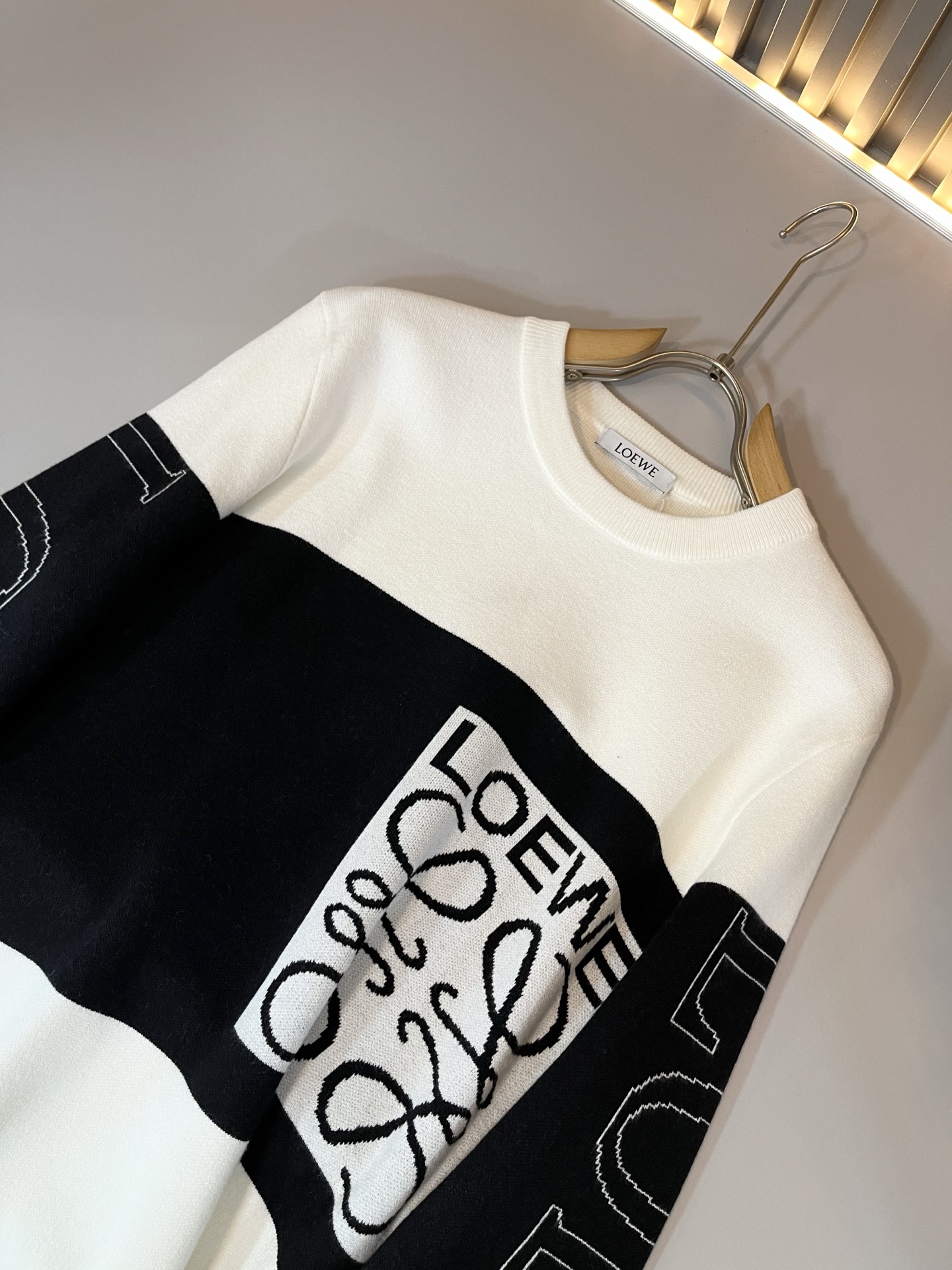 LO*WE/罗*威2025秋冬新款男女同款👫针织羊毛衫，贸易公司渠道货，2025年最新品，官柜同步售卖，