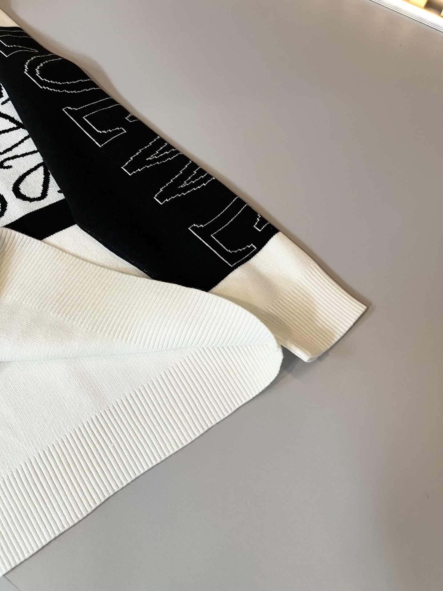 LO*WE/罗*威2025秋冬新款男女同款👫针织羊毛衫，贸易公司渠道货，2025年最新品，官柜同步售卖，