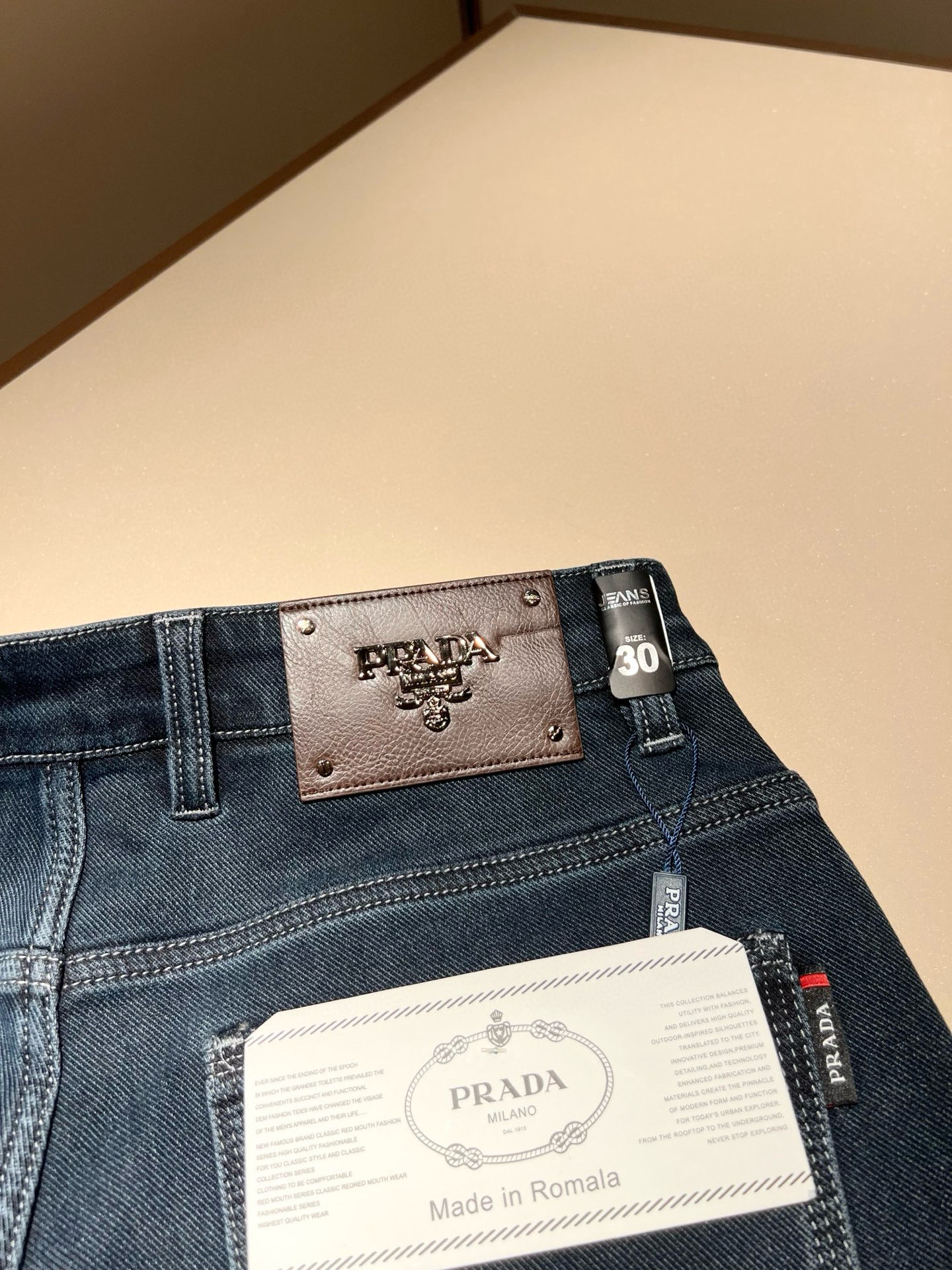 【⚠️🌾退换】PRA*DA 普拉达 2025秋冬新品发售！牛仔高级百搭实用主义不哗众取宠！港澳台地区限定