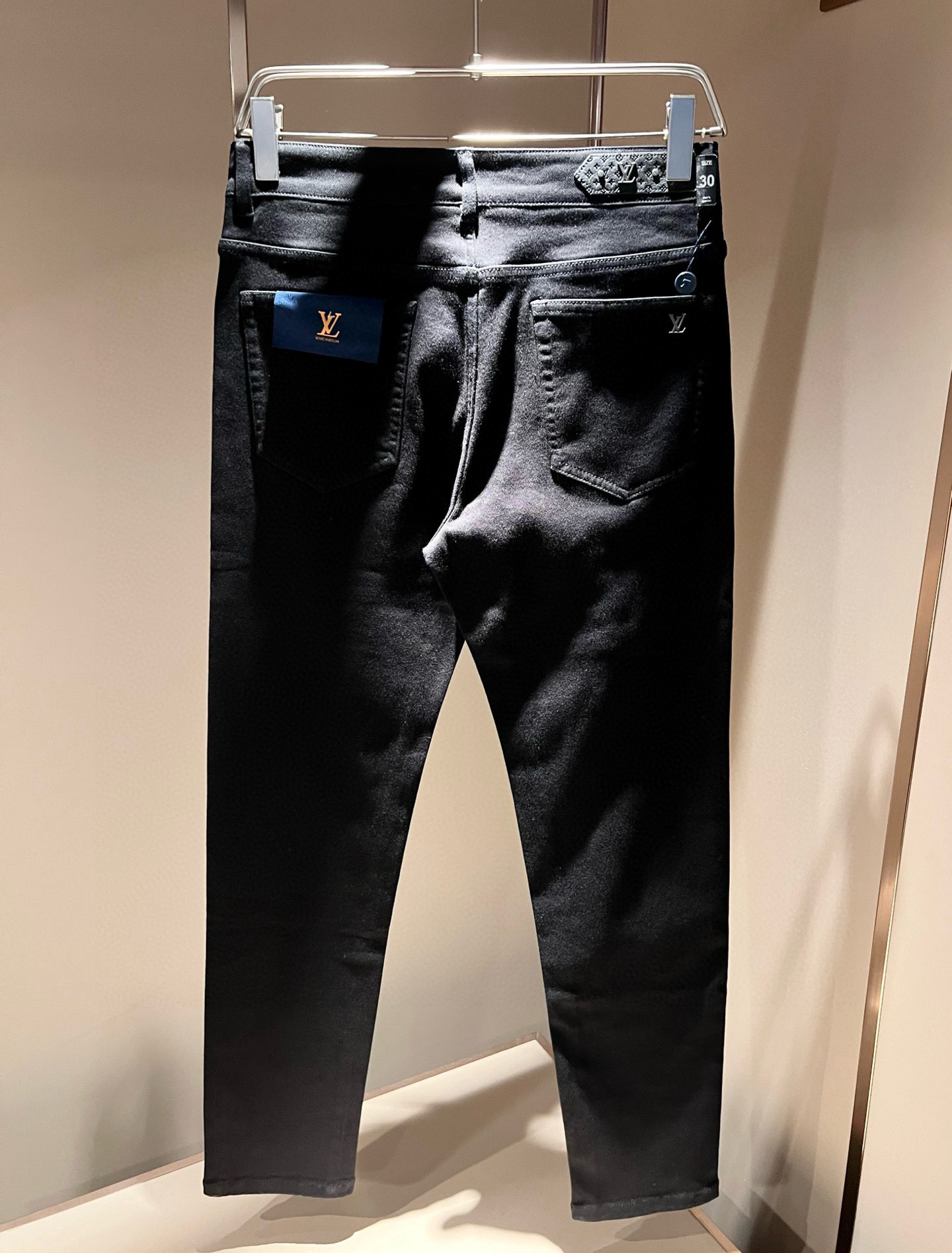 【⚠️🌾退换】Louis Vuitto*路易*登2025秋冬新款男士经典水洗小直筒牛仔长裤。绝佳的上身性