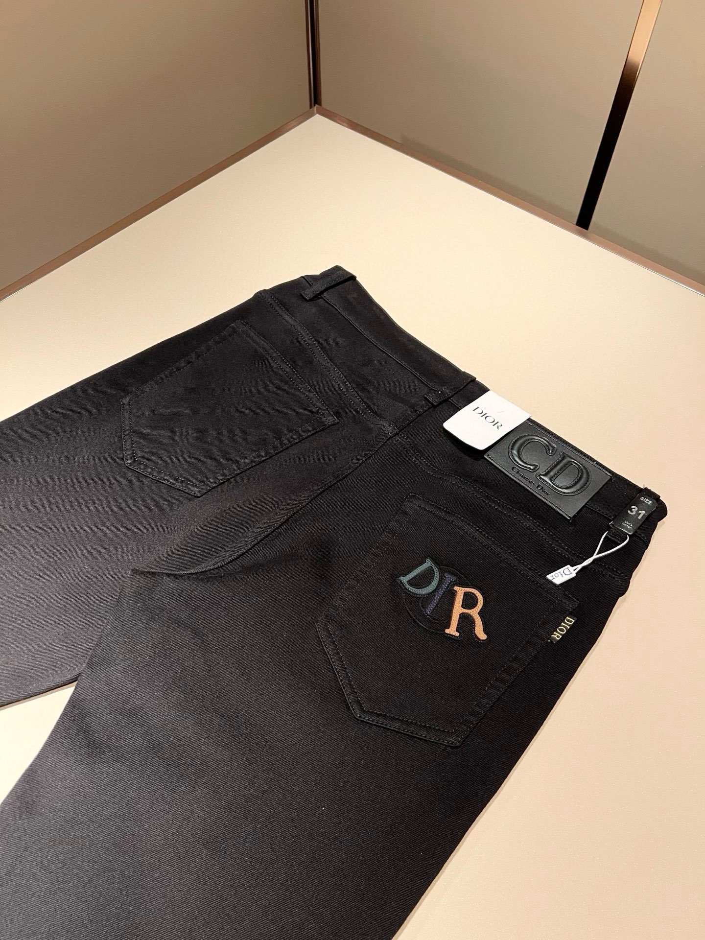 【⚠️🌾退换】Dio*r 迪家 2025秋冬男士水洗小直筒牛仔裤！贸易公司渠道牛货，品相超赞，时尚圈万能