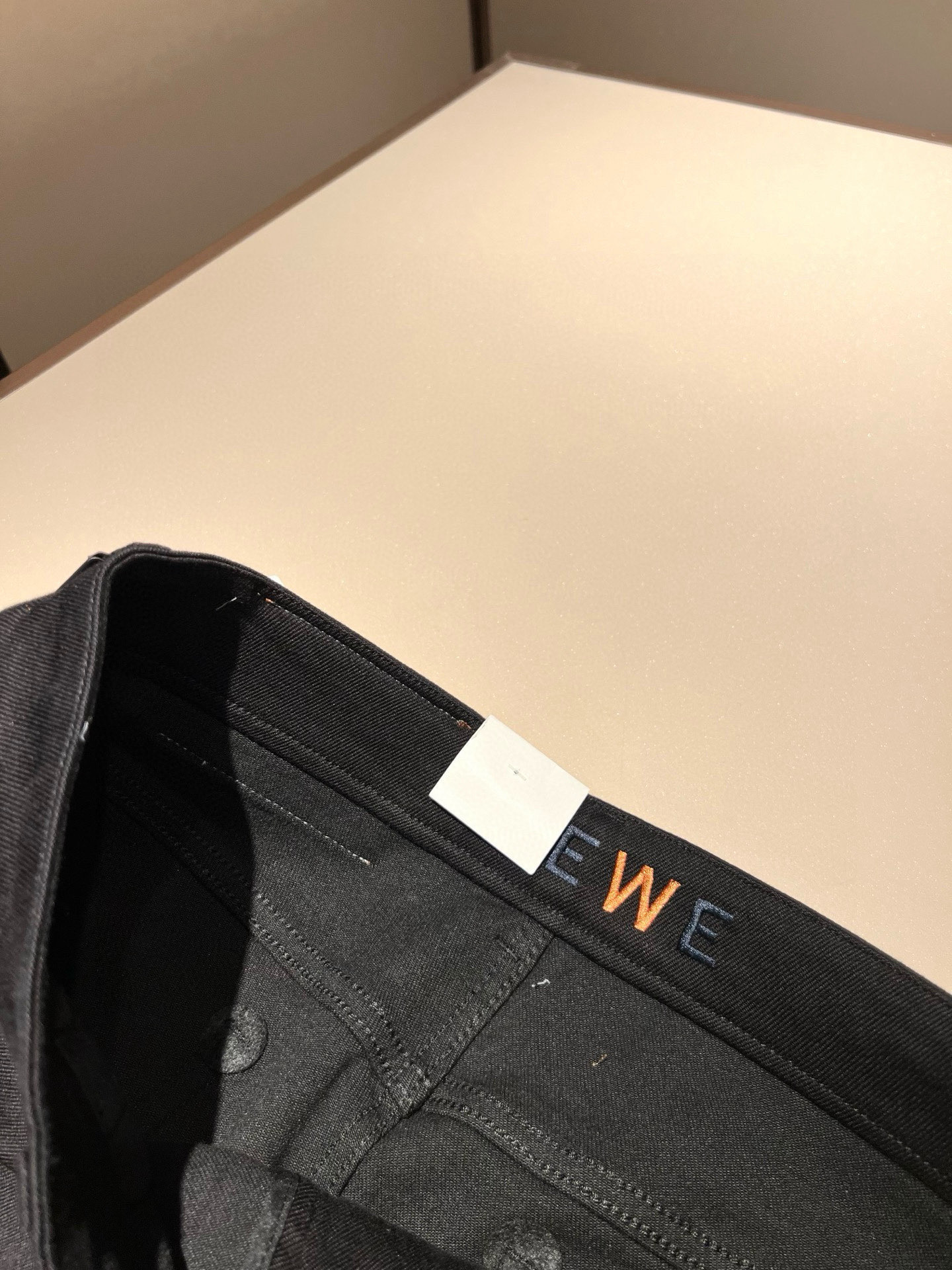 【⚠️🌾退换】LO*WE/罗*威2025秋冬新品男士时装款高端休闲裤，香港洋行渠道货，日本原厂出品，纯血