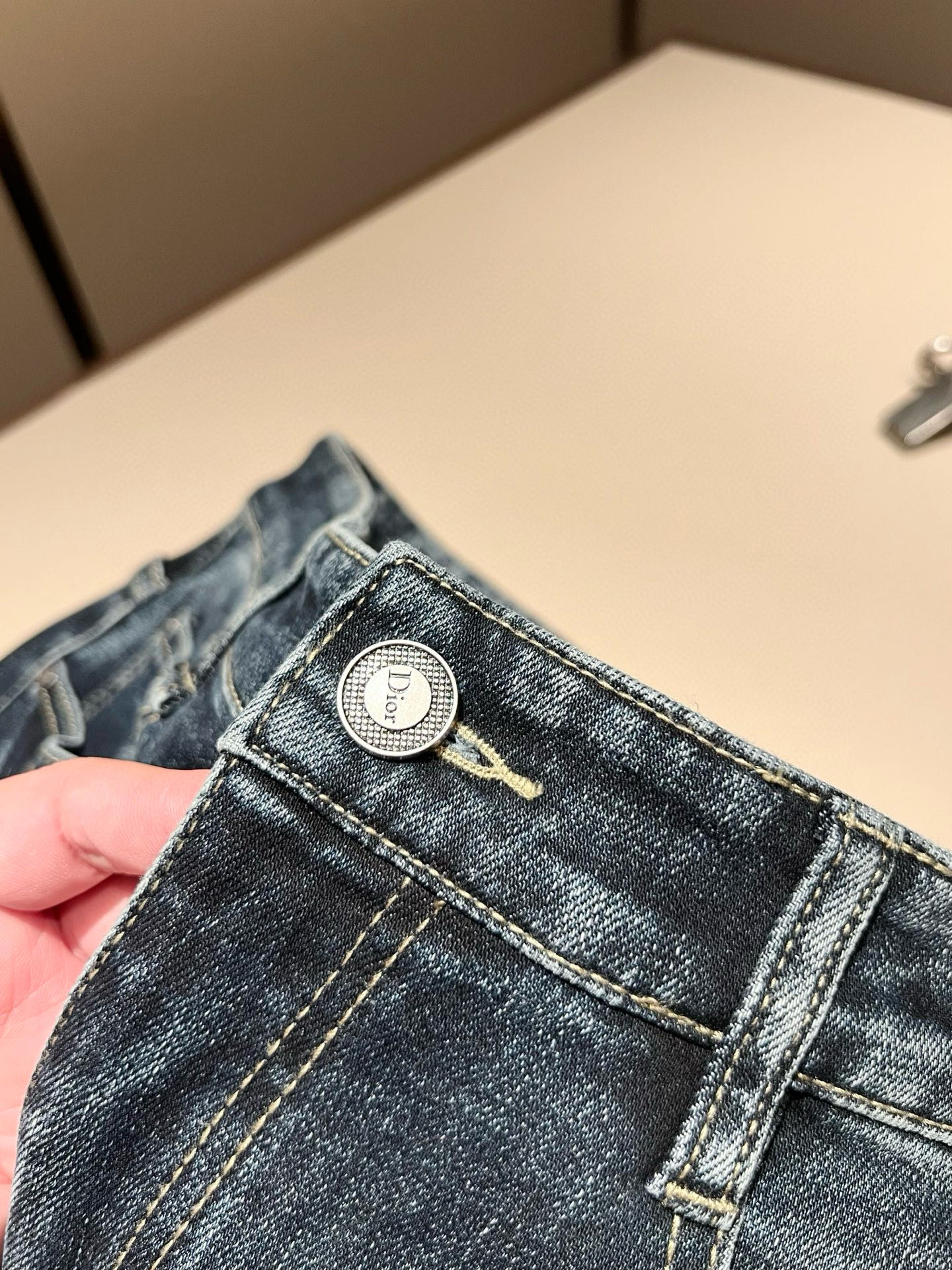 【⚠️🌾退换】Dio*r 迪家 2025秋冬男士水洗小直筒牛仔裤！贸易公司渠道牛货，品相超赞，时尚圈万能