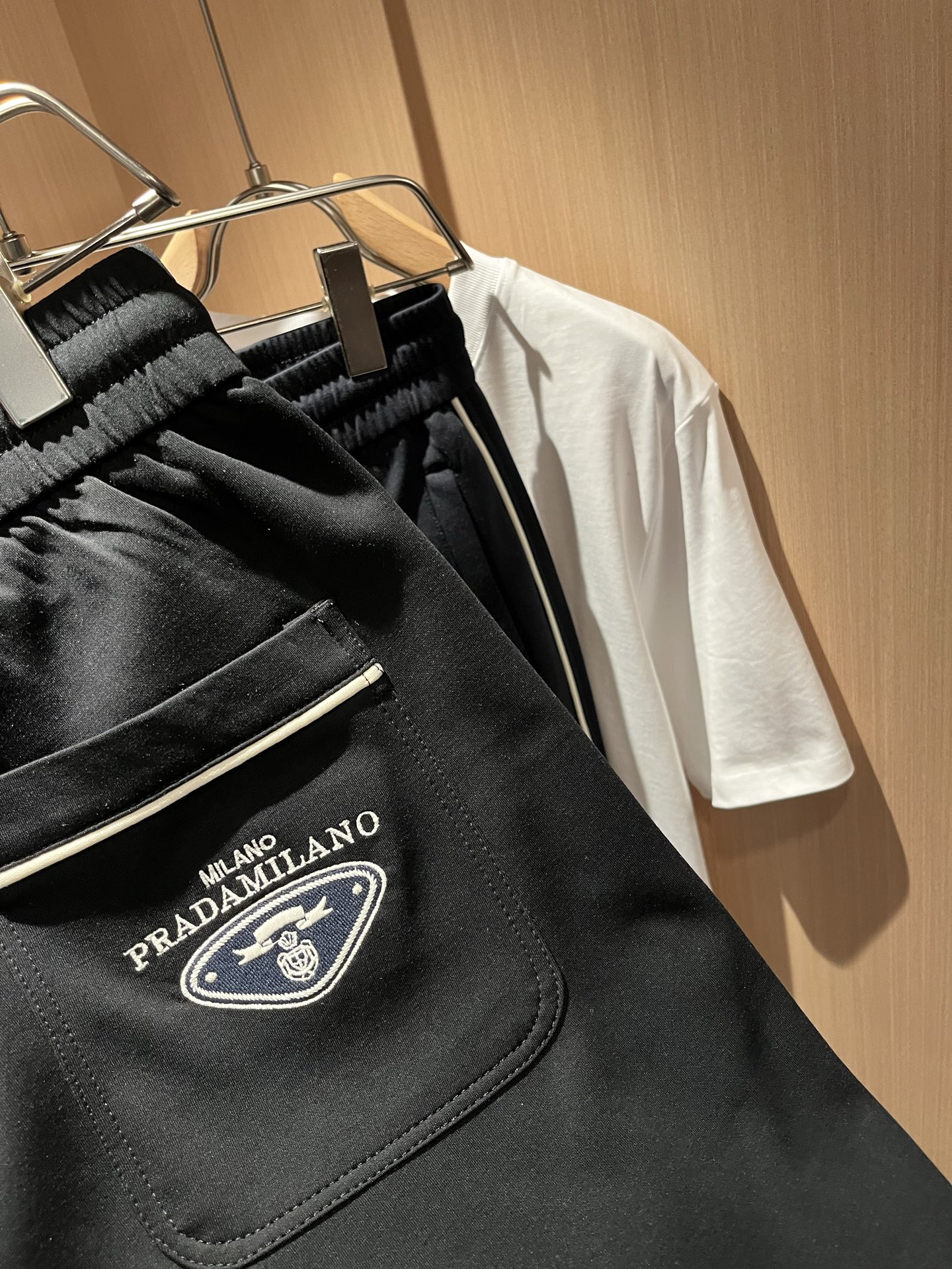 【⚠️🌾退货】PRA*DA普*达 2025秋冬新款男士休闲裤，高端品质之选……一款休闲裤兼备的百搭裤装，