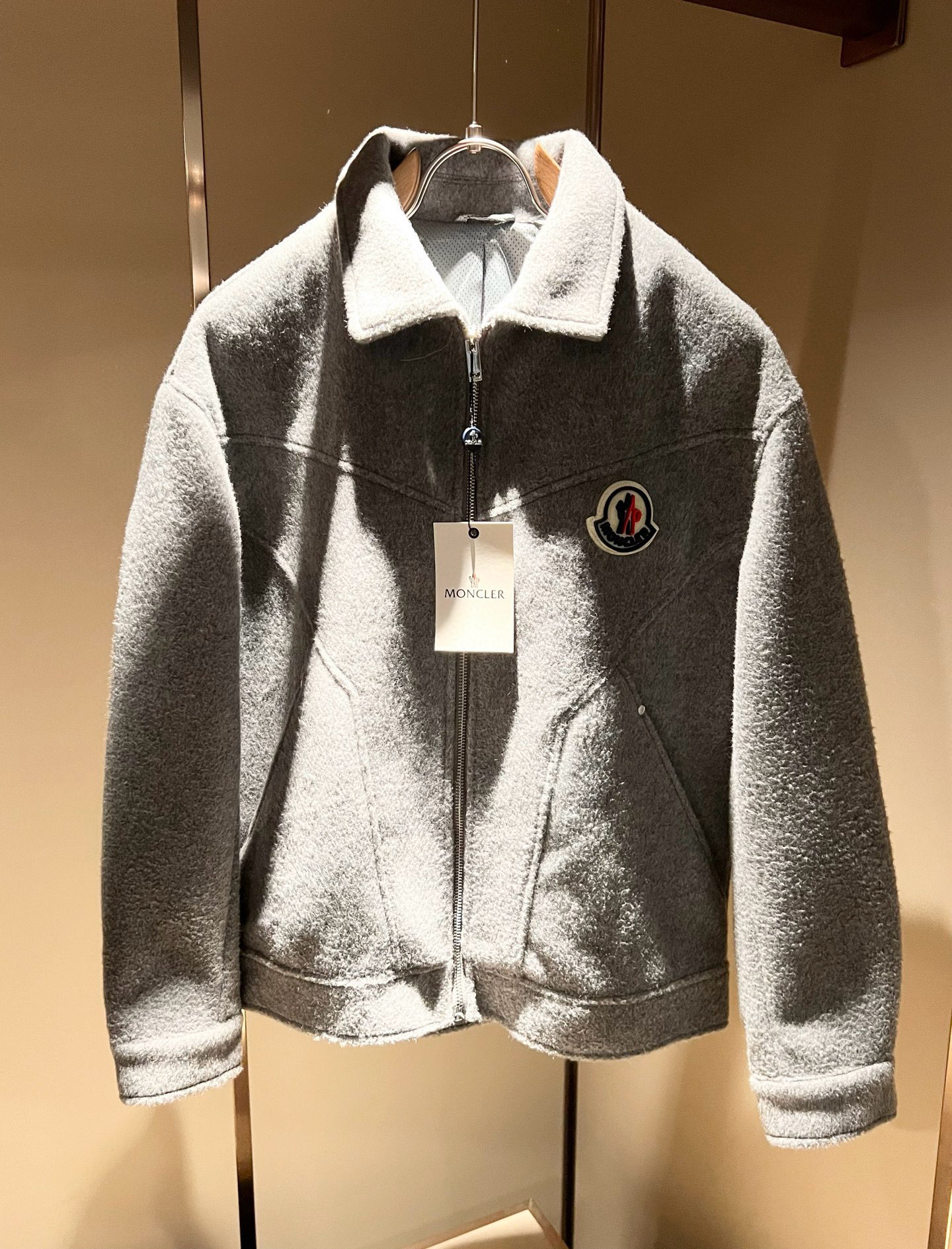 【⚠️🌾退换】Monc*ler蒙*口 2025秋冬经典羊毛呢外套，都市时尚休闲款！面料超软面料帅酷爆款夹