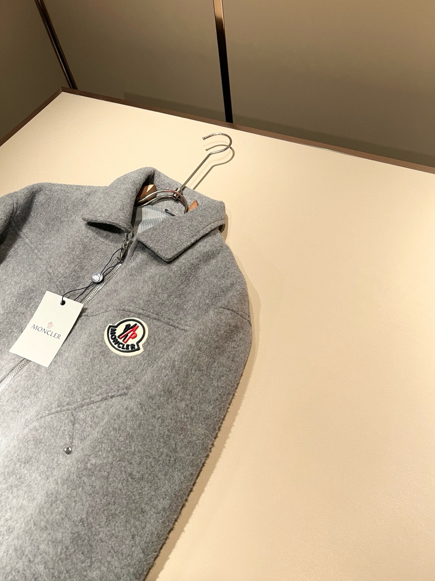 【⚠️🌾退换】Monc*ler蒙*口 2025秋冬经典羊毛呢外套，都市时尚休闲款！面料超软面料帅酷爆款夹