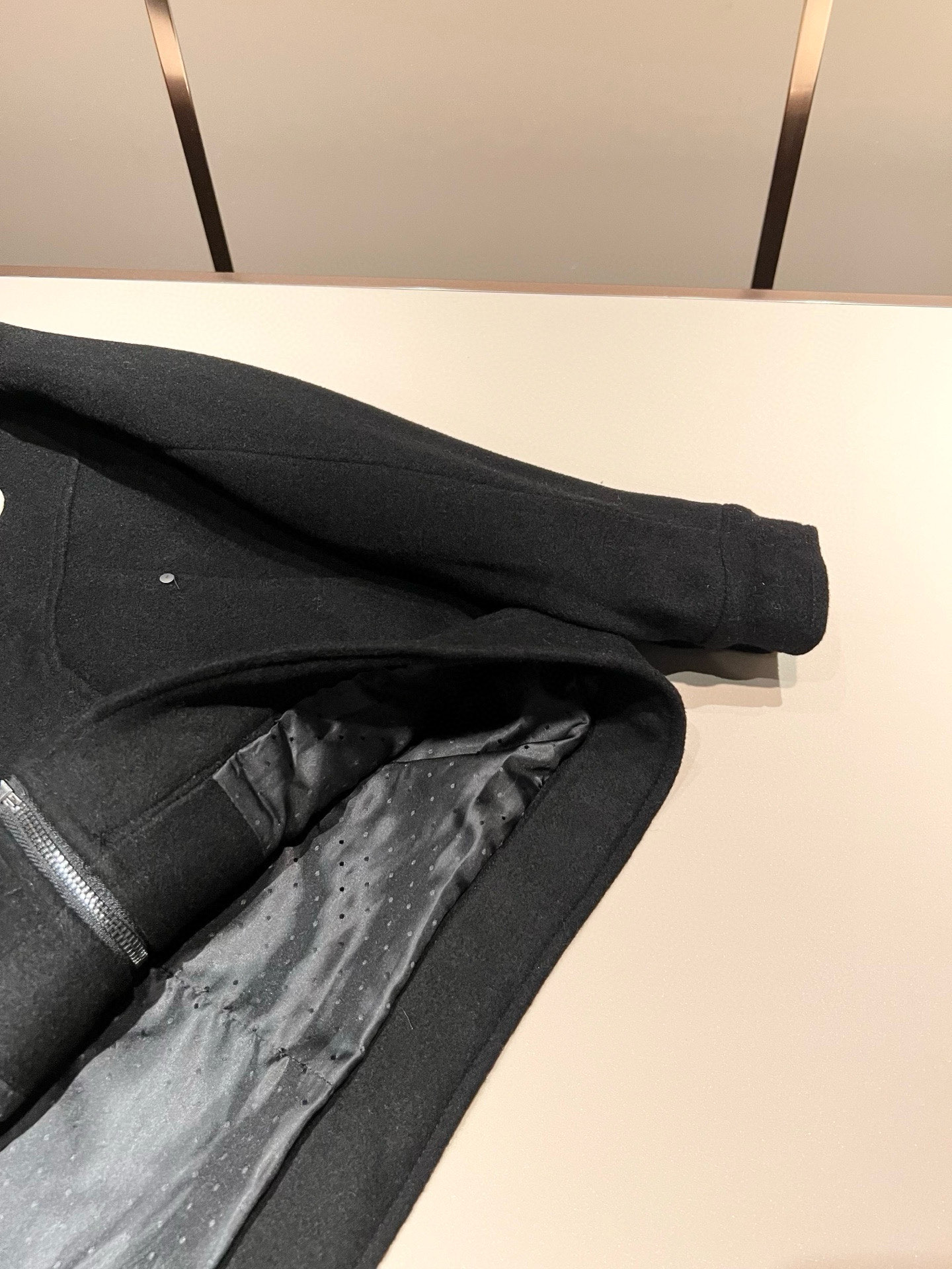 【⚠️🌾退换】Monc*ler蒙*口 2025秋冬经典羊毛呢外套，都市时尚休闲款！面料超软面料帅酷爆款夹