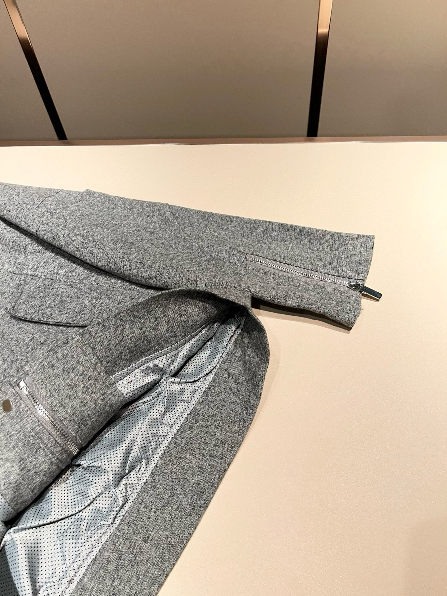 【⚠️🌾退换】Monc*ler蒙*口 2025秋冬经典羊毛呢外套，都市时尚休闲款！面料超软面料帅酷爆款夹