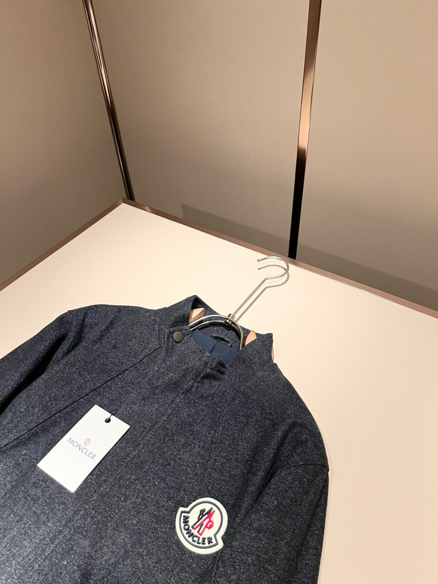 【⚠️🌾退换】Monc*ler蒙*口 2025秋冬经典羊毛呢外套，都市时尚休闲款！面料超软面料帅酷爆款夹