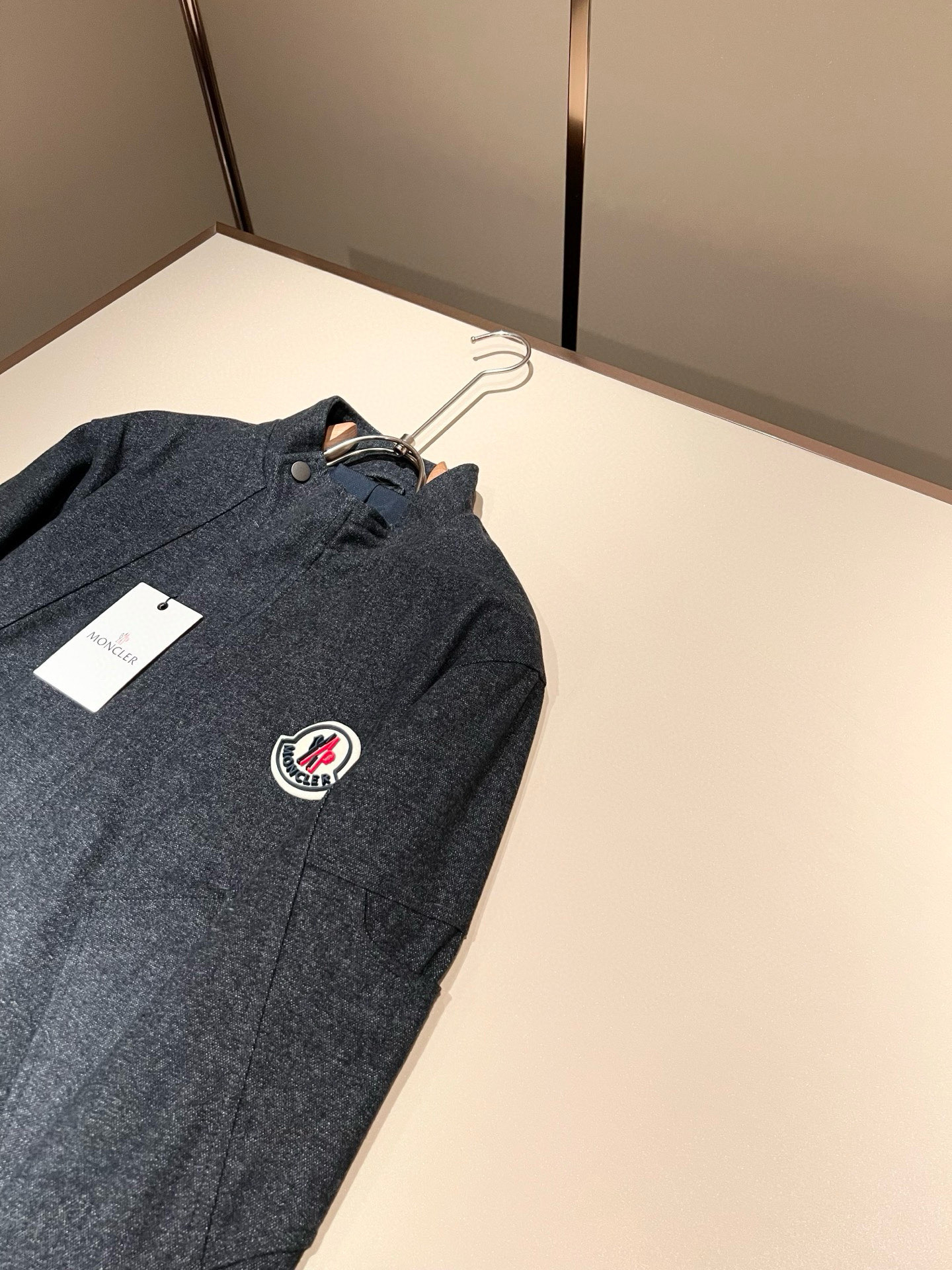 【⚠️🌾退换】Monc*ler蒙*口 2025秋冬经典羊毛呢外套，都市时尚休闲款！面料超软面料帅酷爆款夹