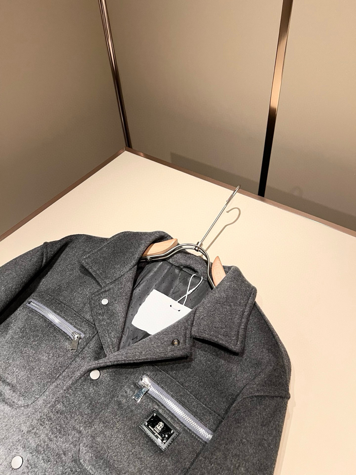 【⚠️🌾退换】Loro Piana诺悠翩雅 2025秋冬新品男士休闲夹克外套，外贸公司订单！客供羊毛呢材