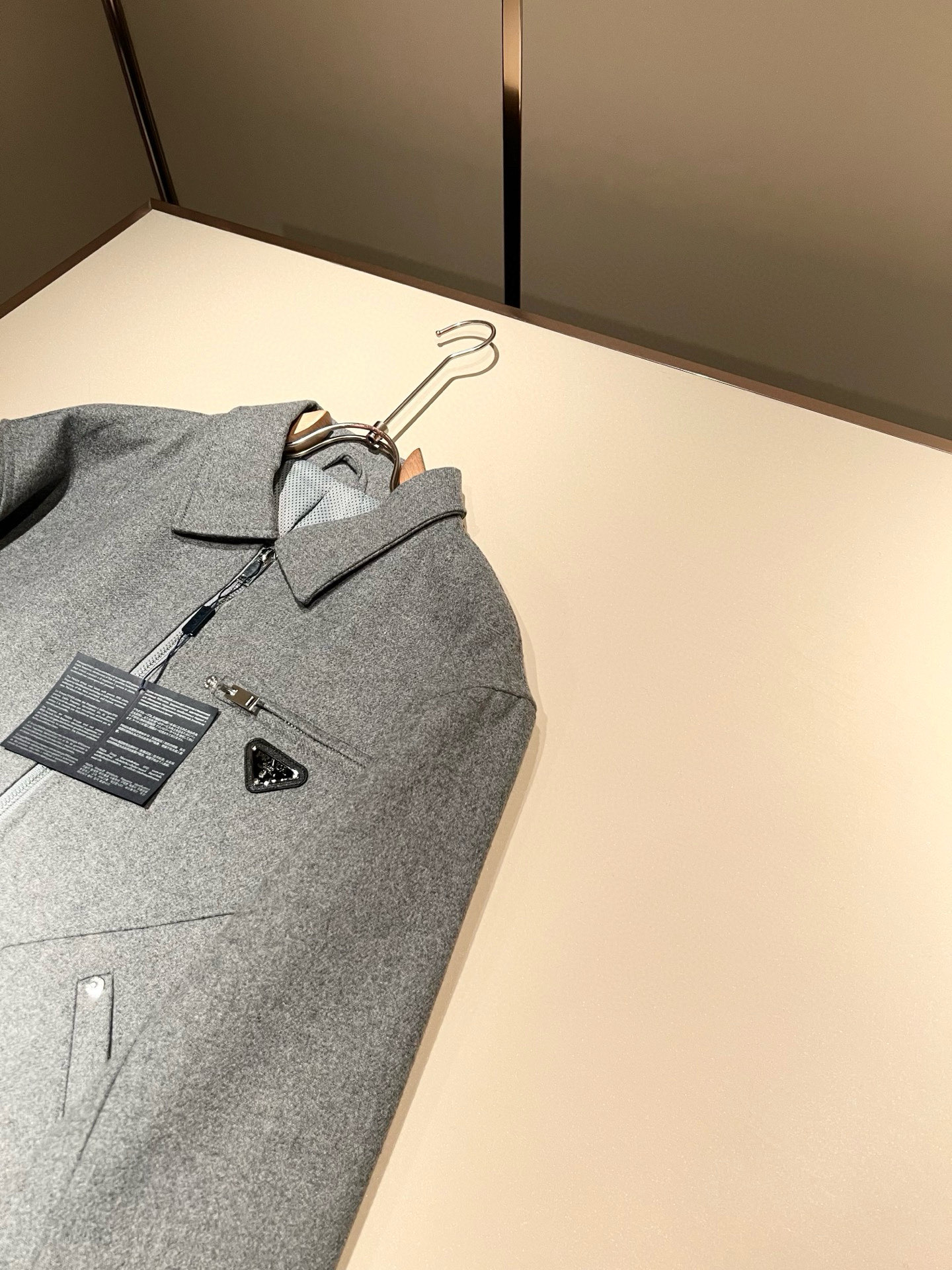 【⚠️🌾退换】PRAD*A普*达 2025秋冬休闲羊毛呢夹克外套，最新时尚休闲西服套装，贸易公司渠道稀出