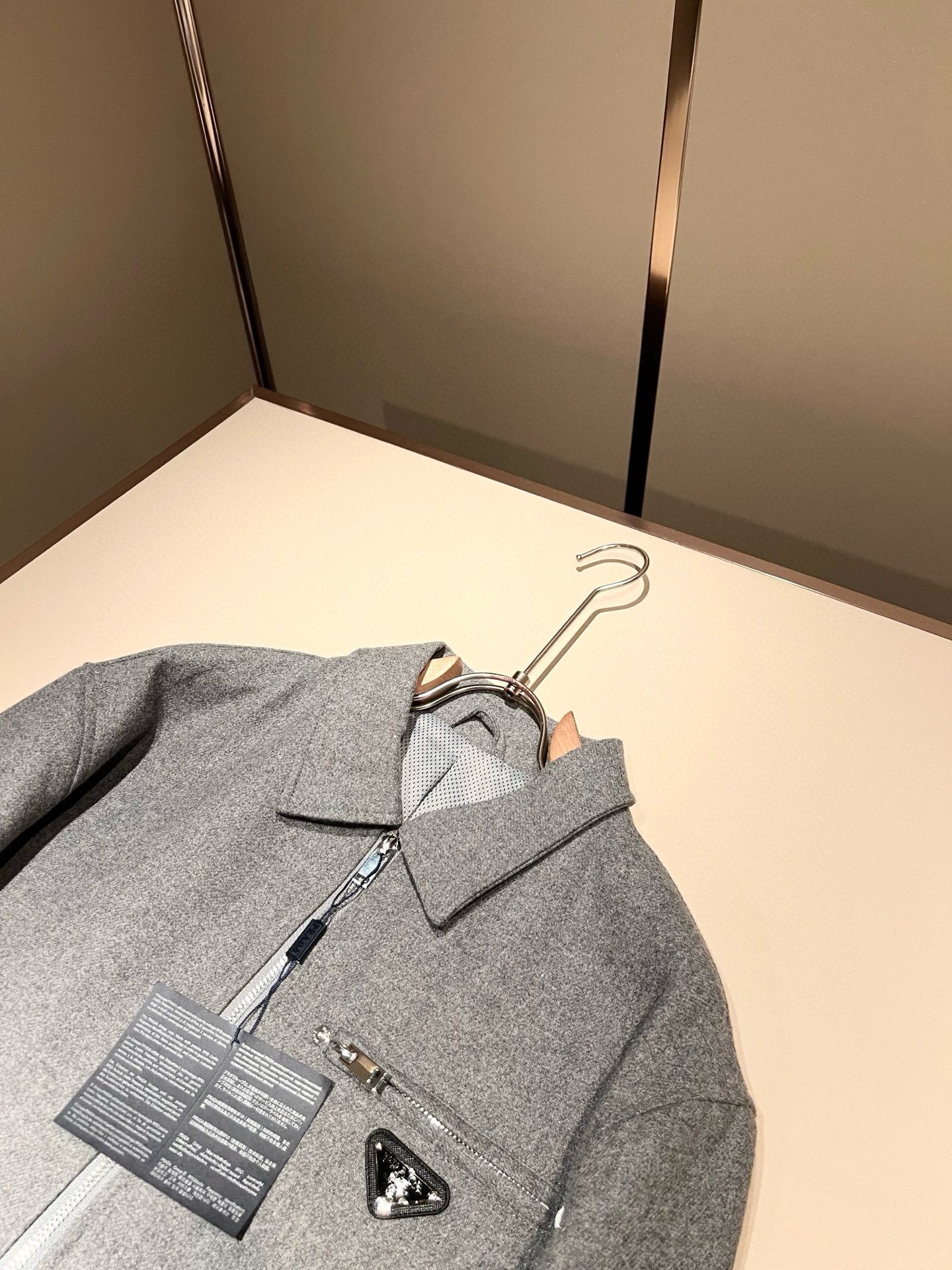 【⚠️🌾退换】PRAD*A普*达 2025秋冬休闲羊毛呢夹克外套，最新时尚休闲西服套装，贸易公司渠道稀出