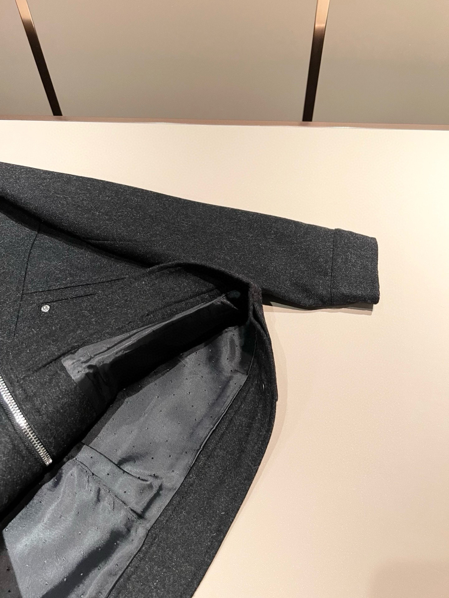 【⚠️🌾退换】PRAD*A普*达 2025秋冬休闲羊毛呢夹克外套，最新时尚休闲西服套装，贸易公司渠道稀出