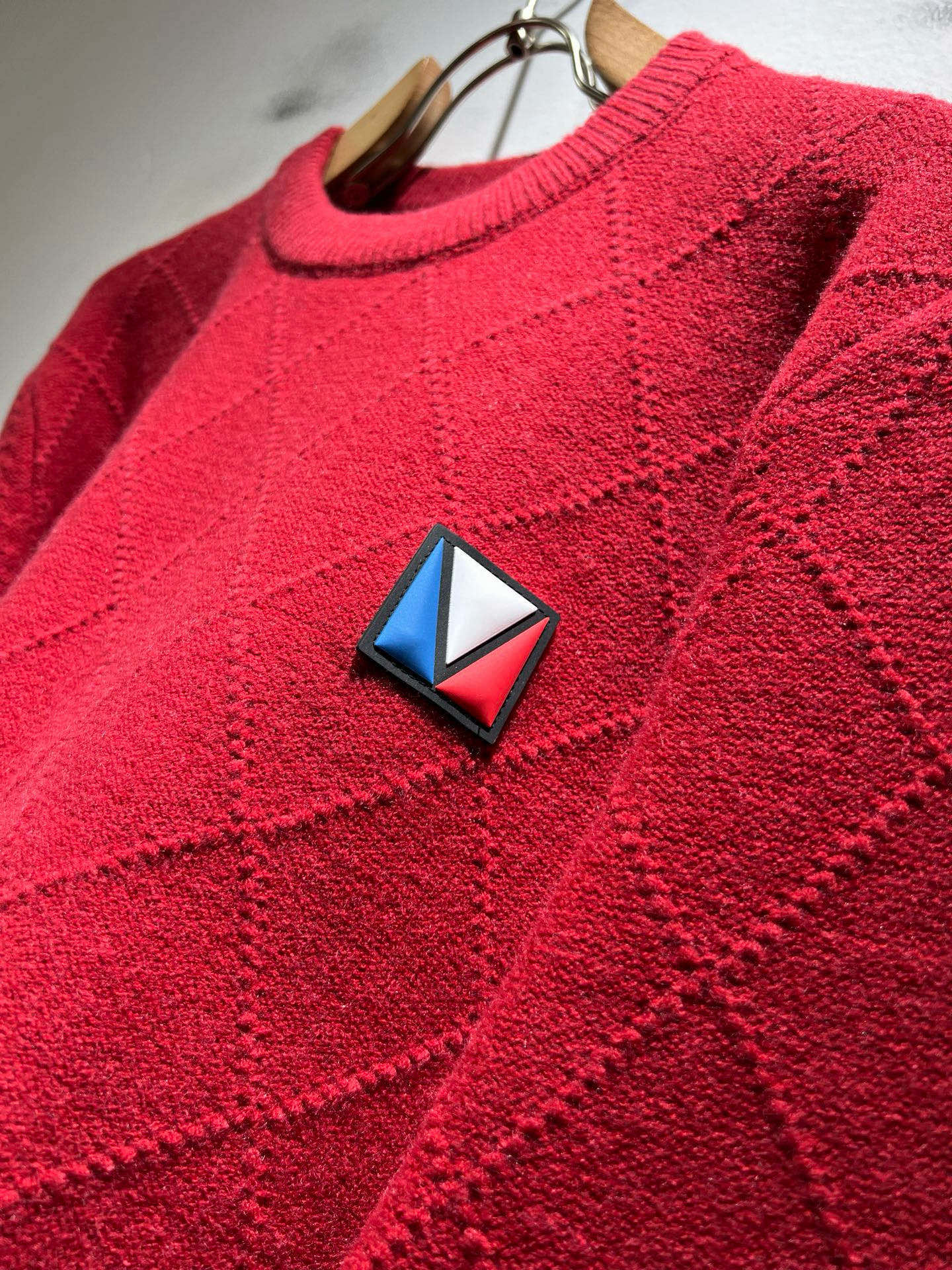 【⚠️🌾退换】LouisVuitt*路易*登⚠️节日款系列！♥️2025秋冬新款针织羊毛衫，🎄🎄🎄 ⚠️