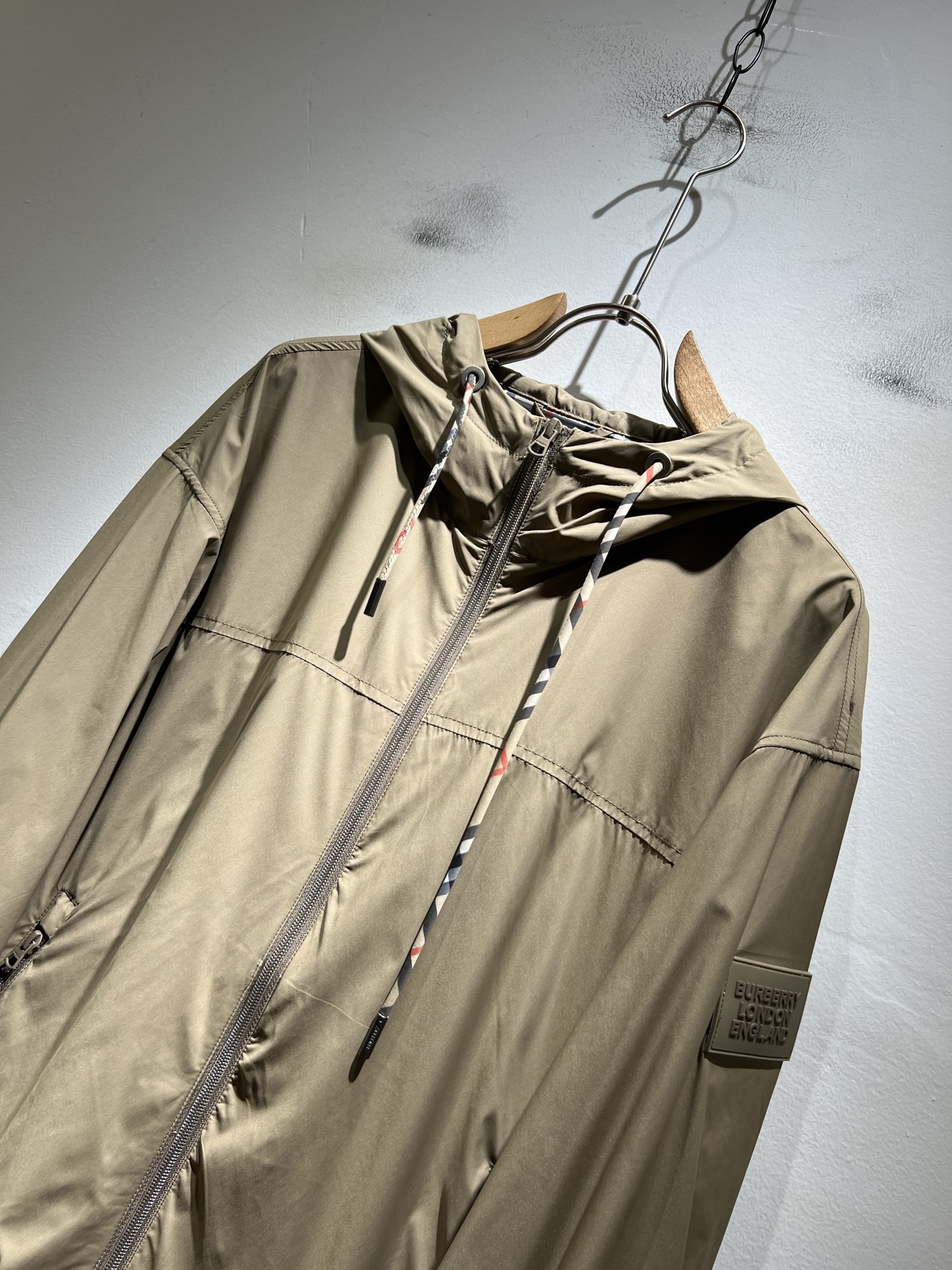 【⚠️🌾退换】BURBER*Y巴*莉2025秋冬新品马甲夹克外套重磅来袭，最近比较火热的环保聚酯纤维面料